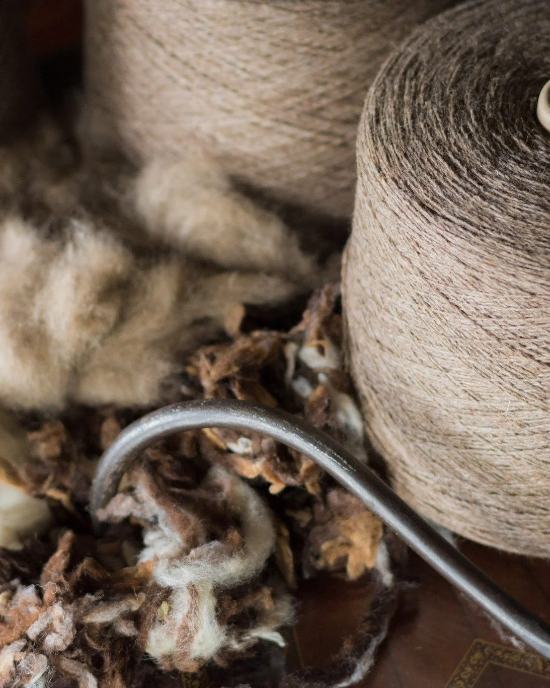 Meet the Makers

A Wyld jersey travels hundreds of kilometres before it reaches your wardrobe.

🐑 Wool begins on our Banks Peninsula farms.

🧶 It's spun into yarn at Woolyarns in Wellington.

🧵 Knitted at Otago Knitwear in Dunedin.

📦 Packed by u