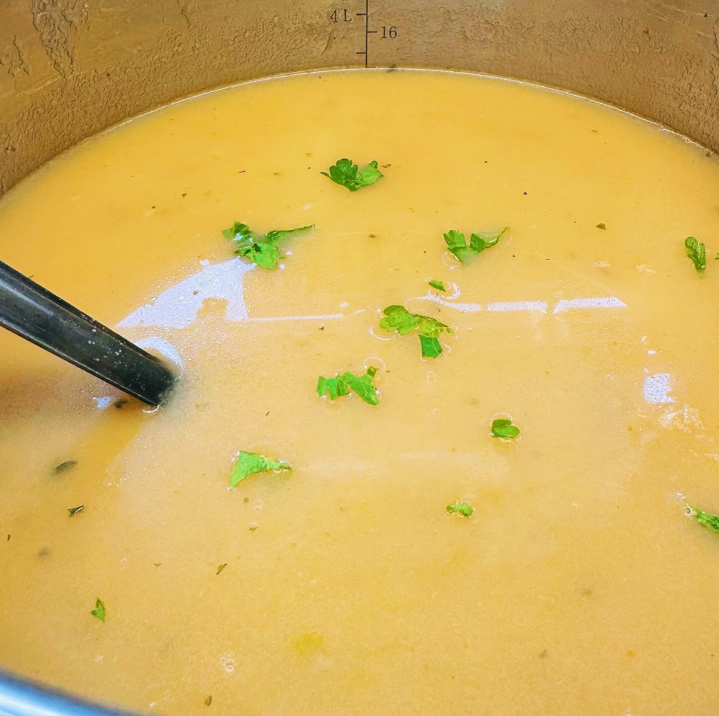 Last SOUP until Autumn&hellip;
Herbaceous Potato Leek
Thank you soup eaters! 
&bull;Menu change coming soon! 😉