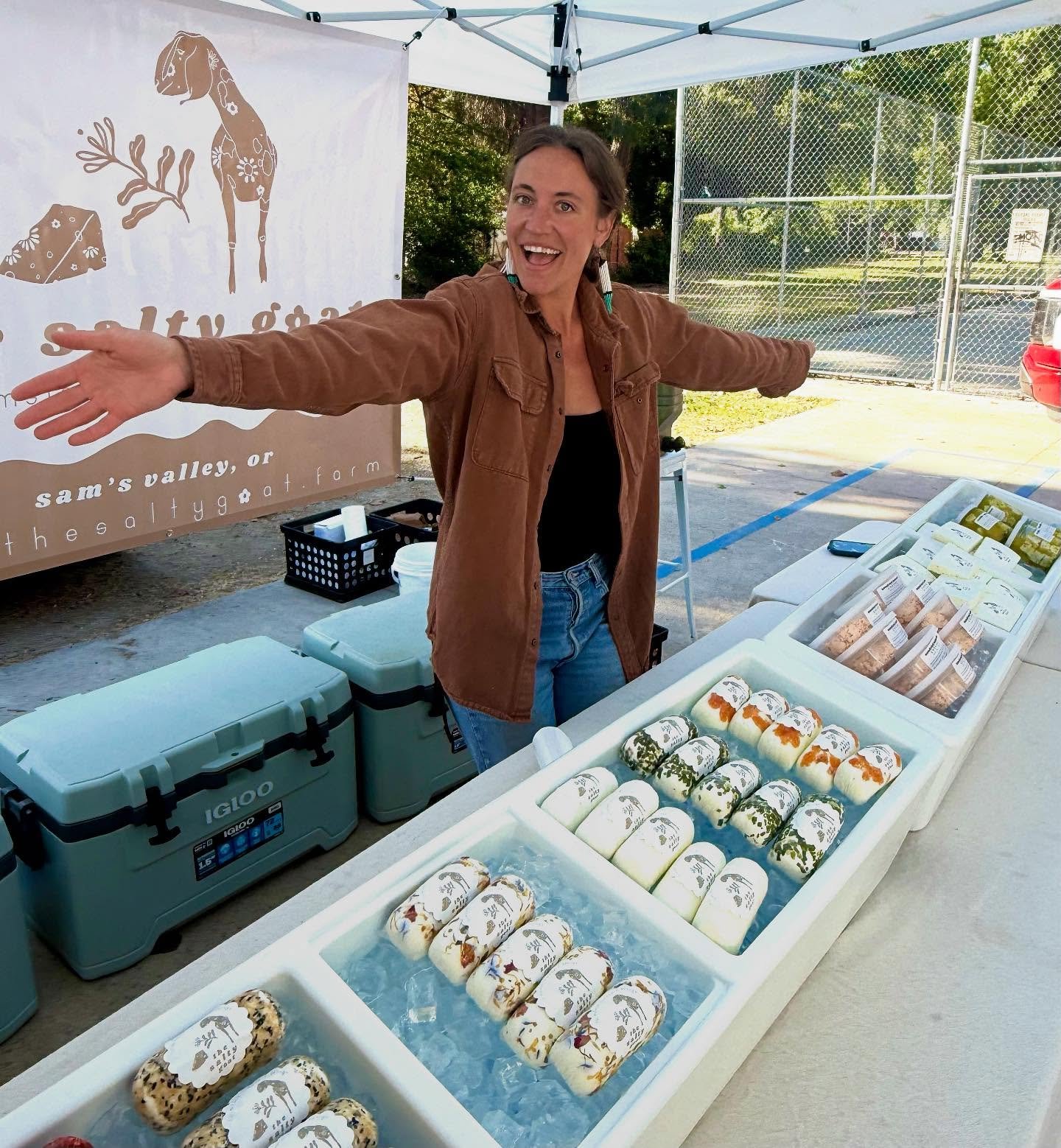 Another sparkling morning at the @rvgrowersmarket !! All the happy people with their beautiful offerings…. We ❤️ you!