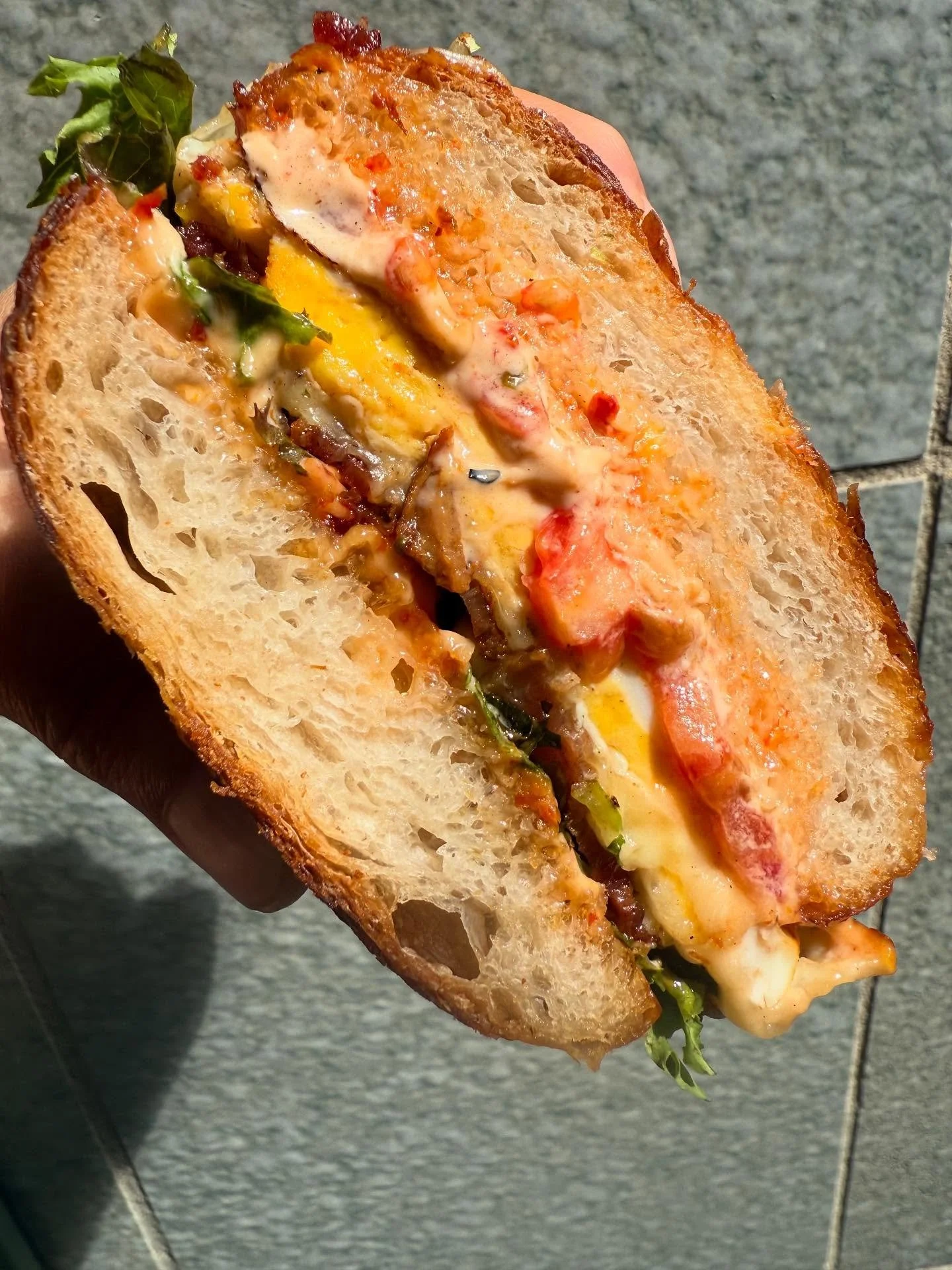 Business in the front- party in the back. #cheflunch #weeat #nicedayforit #friedfarmegg #cherrystreetbacon #lousloafs #tomatomayo #goodtimes #happylunch #happyluncheonette