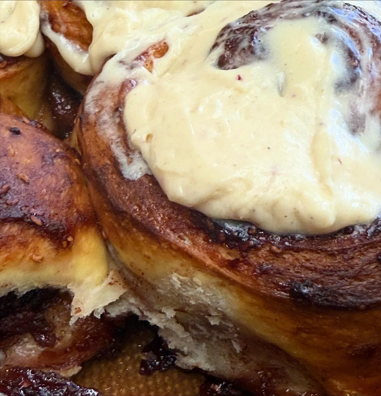 Fresh out the oven!!! Raspberry Cinnamon Rolls w Maple Cream Cheese Icing. #littletreat #letscelebrate #organicsourdoughbrioche #happythursday #downtownmedfordrestaurantweek #wrapitup #beautifuldayforit #freshbakedgoodies #local #organic #delicious #