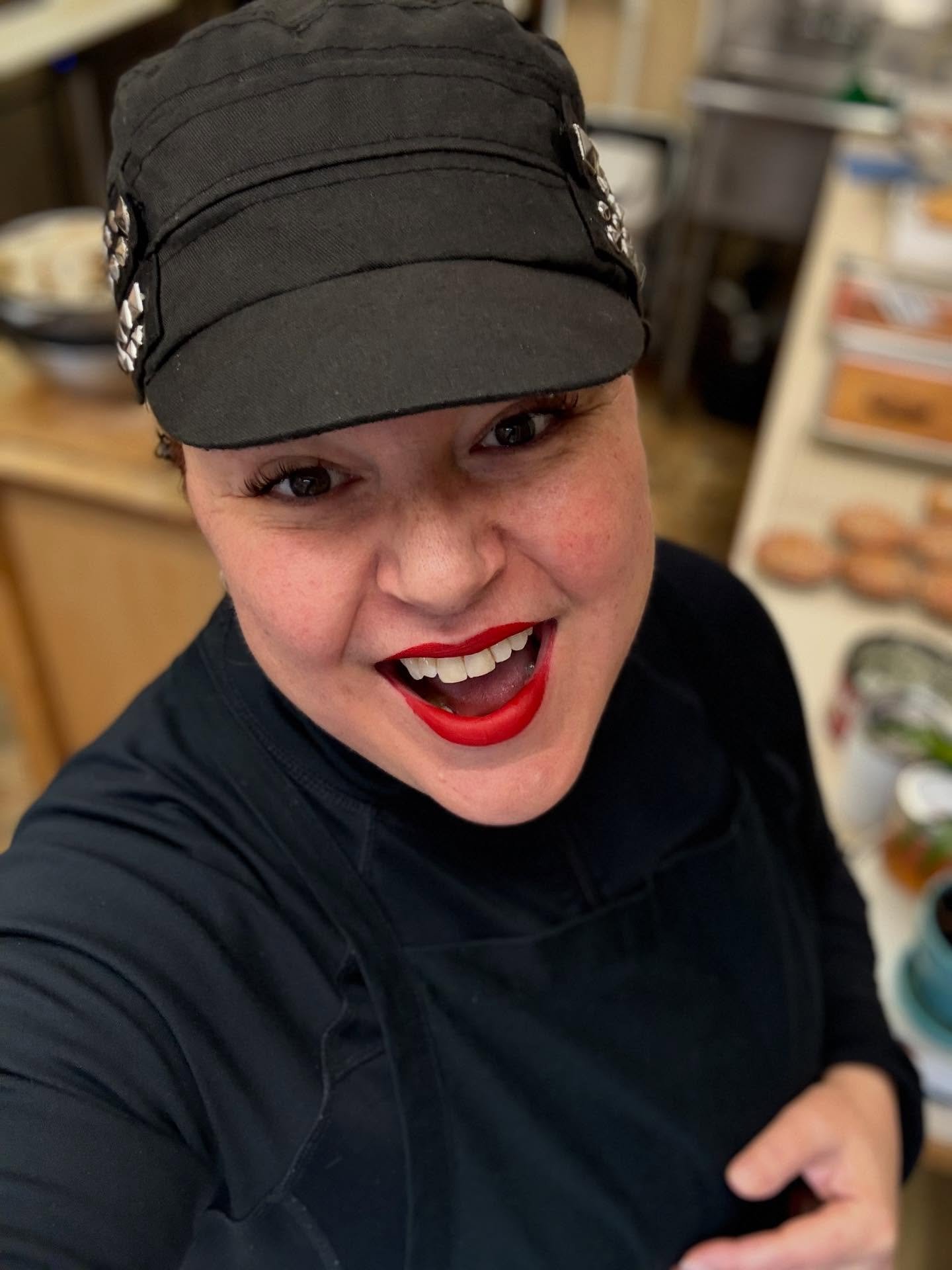 Happy Friday!  It&rsquo;s misty out there&hellip; come grab a warm and toasty sandwich for LUNCH! 
#happyfriday #downtownmedford #charmingboutiqueeatery #bestofsouthernoregon #happyluncheonette