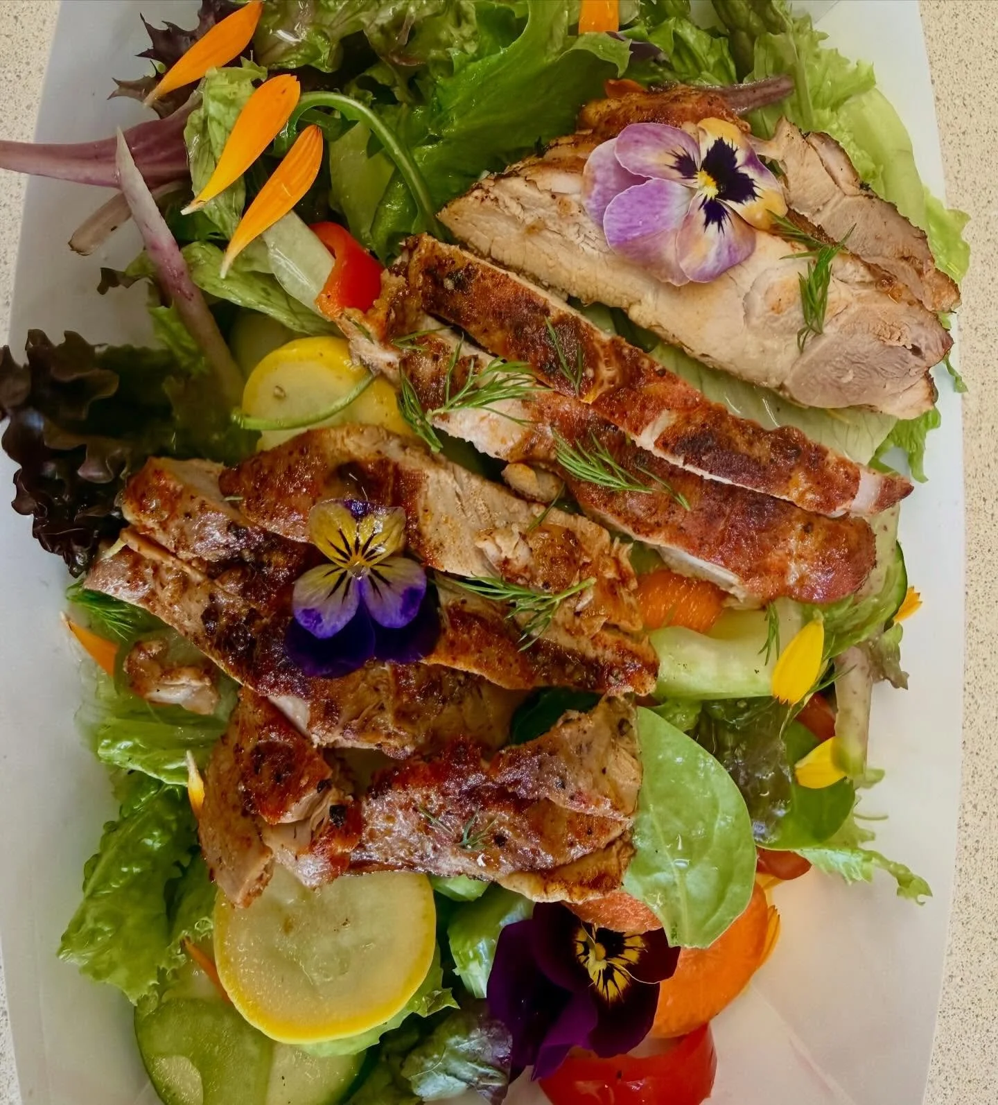 Don&rsquo;t sleep on that #bossbsalad yo! This SPRING PRODUCE is bangin&rsquo;!! Add some protein if you want.. you know, make it your own. #downtownmedford #bestofsouthernoregon #locallysourced #organic