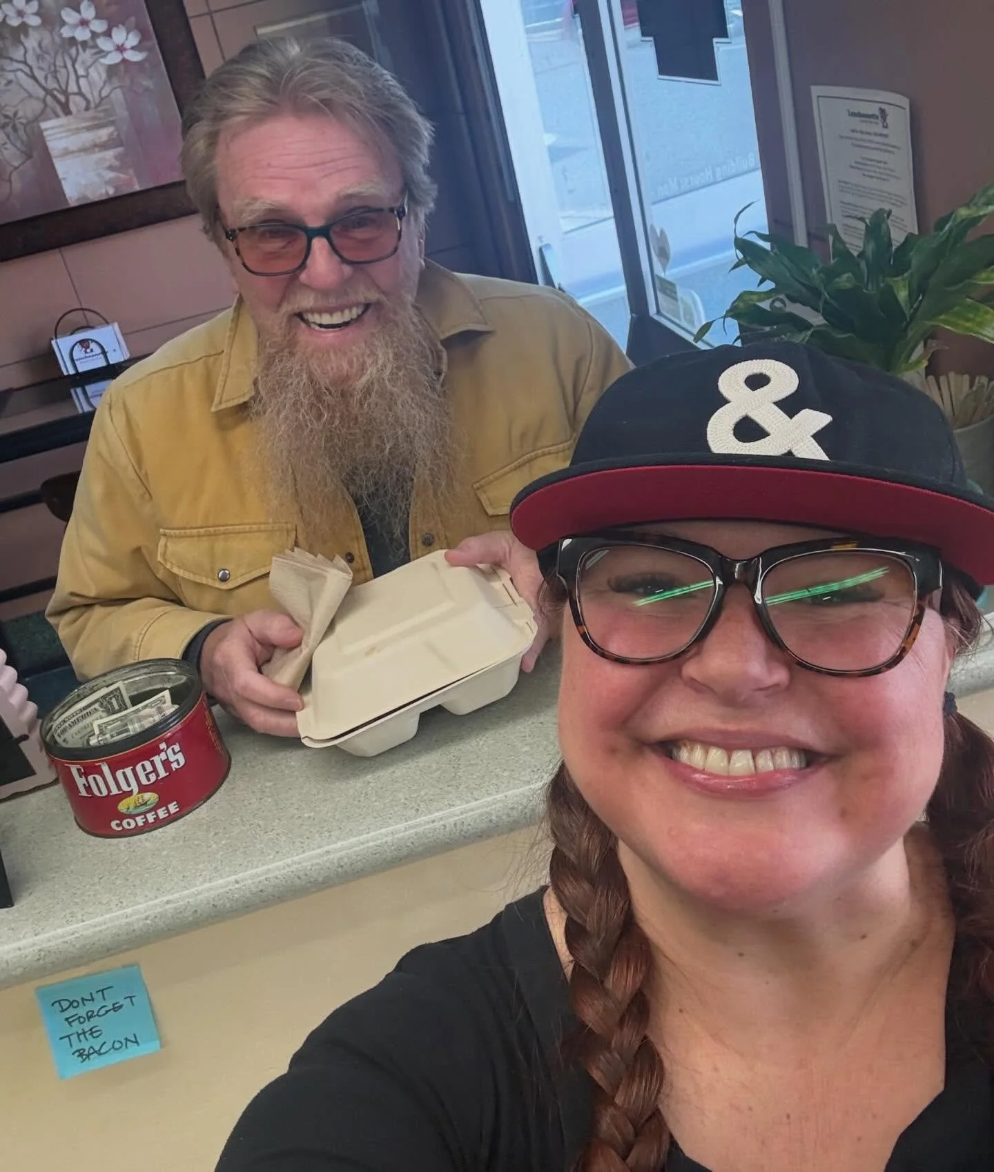 It finally happened! The OG BURGER MASTER, @michaelhart607 of Michael&rsquo;s Hamburgers of Ashland came in to get his Luncheonette Cheeseburger. Thank you, @poppy.harth for gifting him! 😍 
SO HAPPY! 😁 #dontforgetthebacon #happyfriday #happyeaster 
