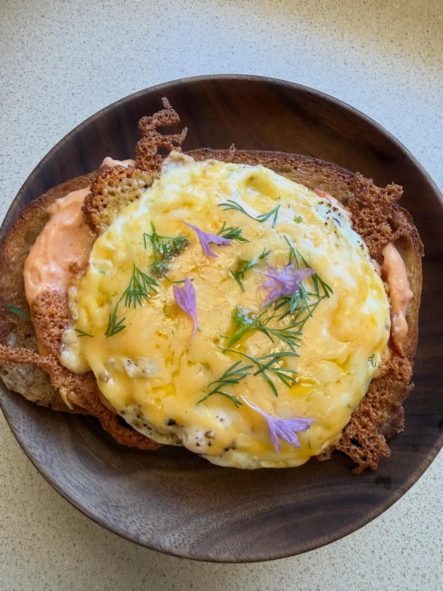 #chefbreakfast #weeat thank you to @ittybittyacresfarm for the eggs and bitty blooms!!
