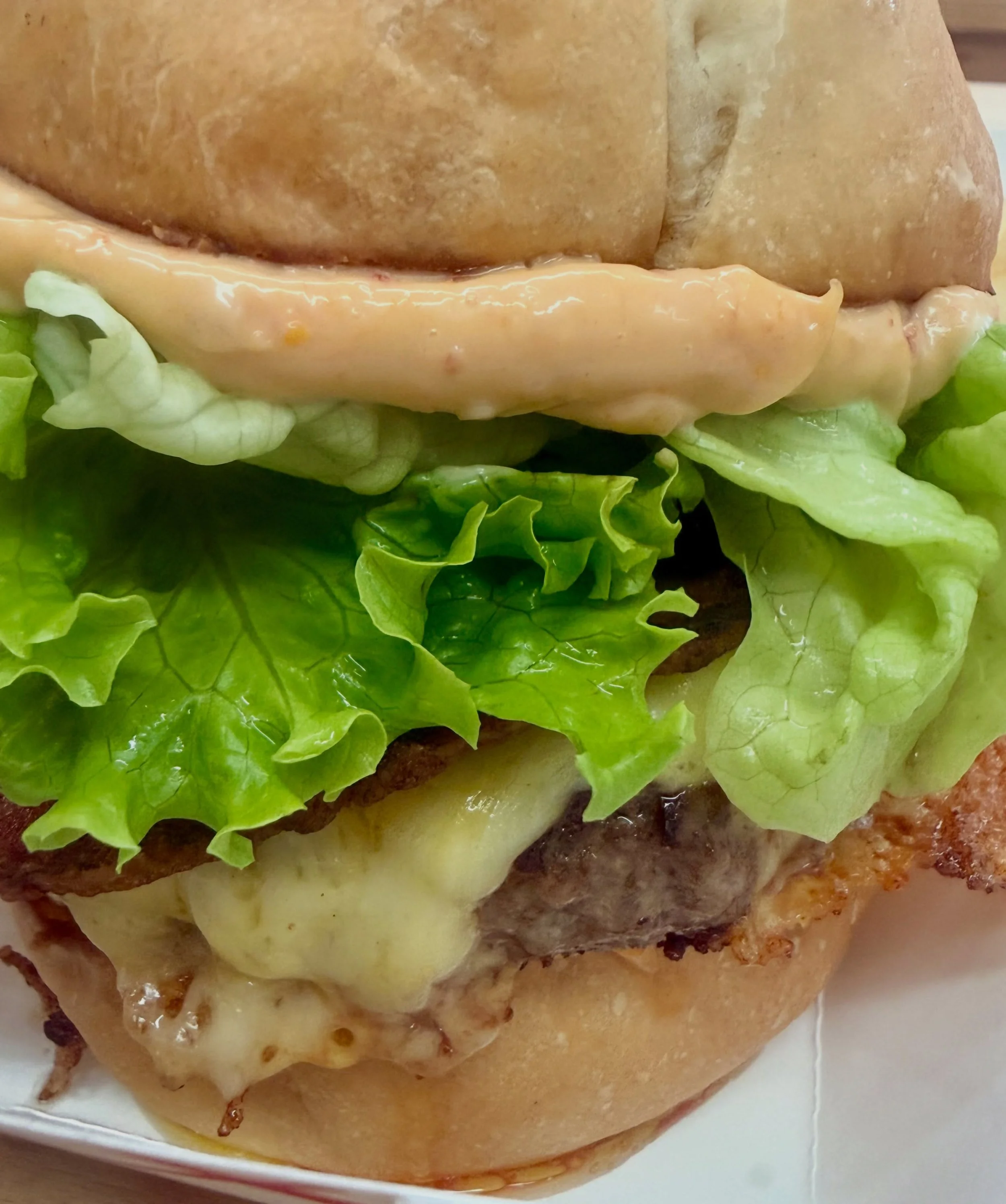 Last week for LUNCHEONETTE CHEESEBURGERS. We have been selling out daily. Made fresh with all the LOCAL ORGANIC DELICIOUS everything. #downtownmedford #southernoregonsbest #eatcheeseburgersandbehappy #happyhumpday #happyluncheonette