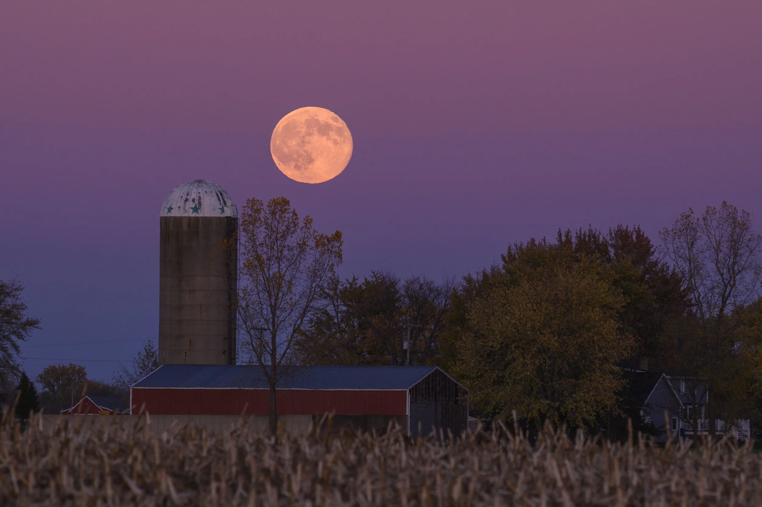 Full Beaver Moon rises over Farm