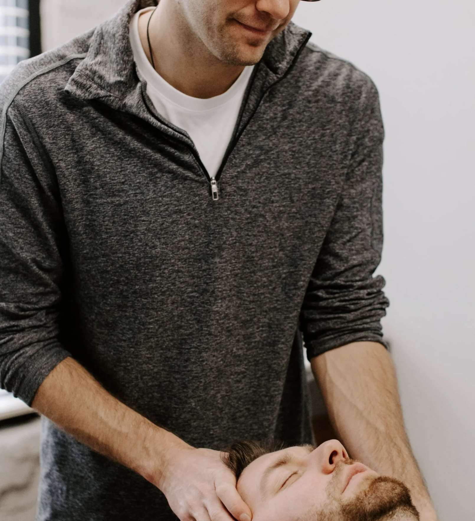 Chiropractor for back pain, neck pain and sciatica