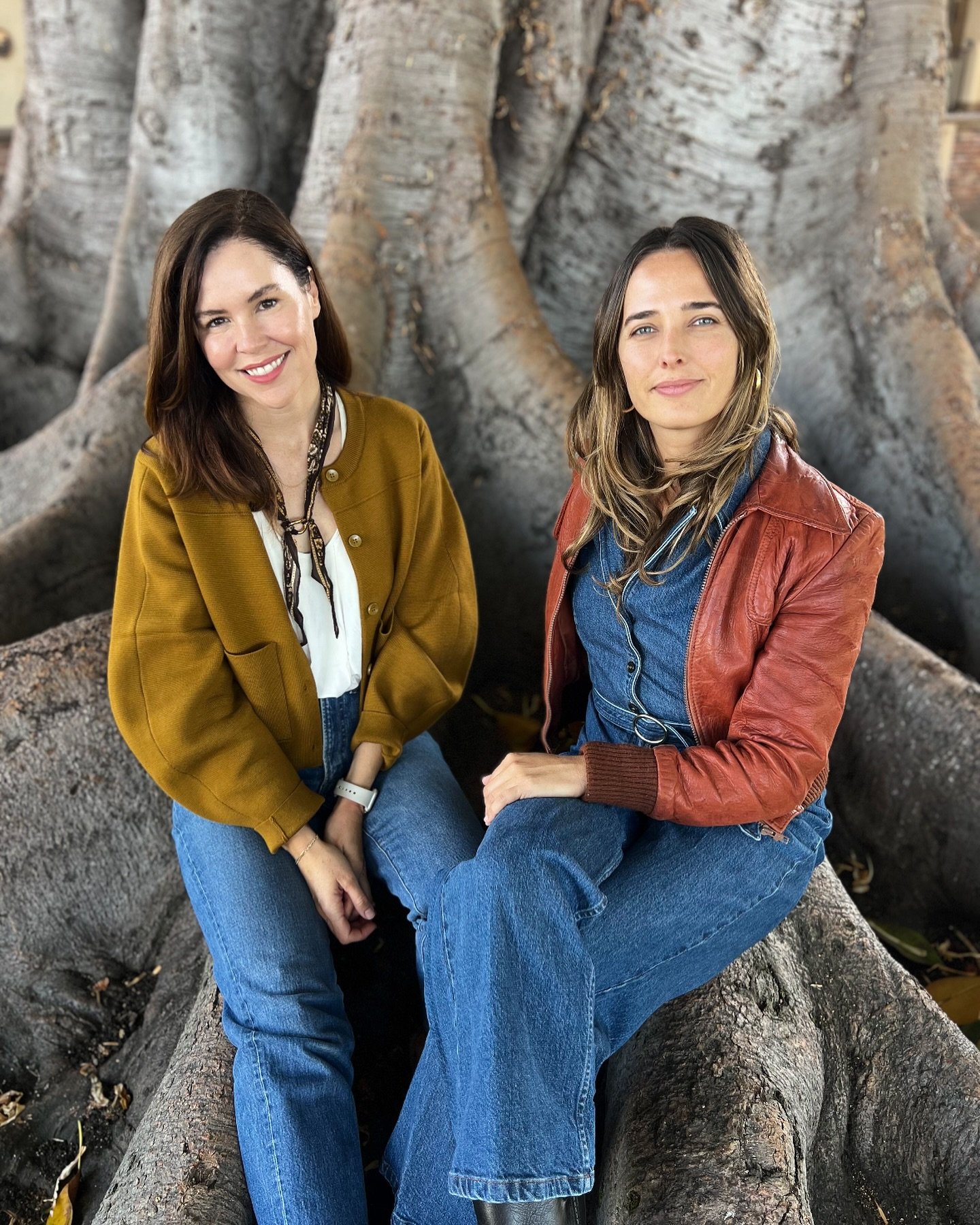 🍂 Don&rsquo;t mind us serving pumpkin spice in front of our favorite tree (do you know the one?) Feeling festive in light of the Fed rate cut news and the promise that holds for buyers and sellers. South Pas, NELA and beyond we&rsquo;re here for you