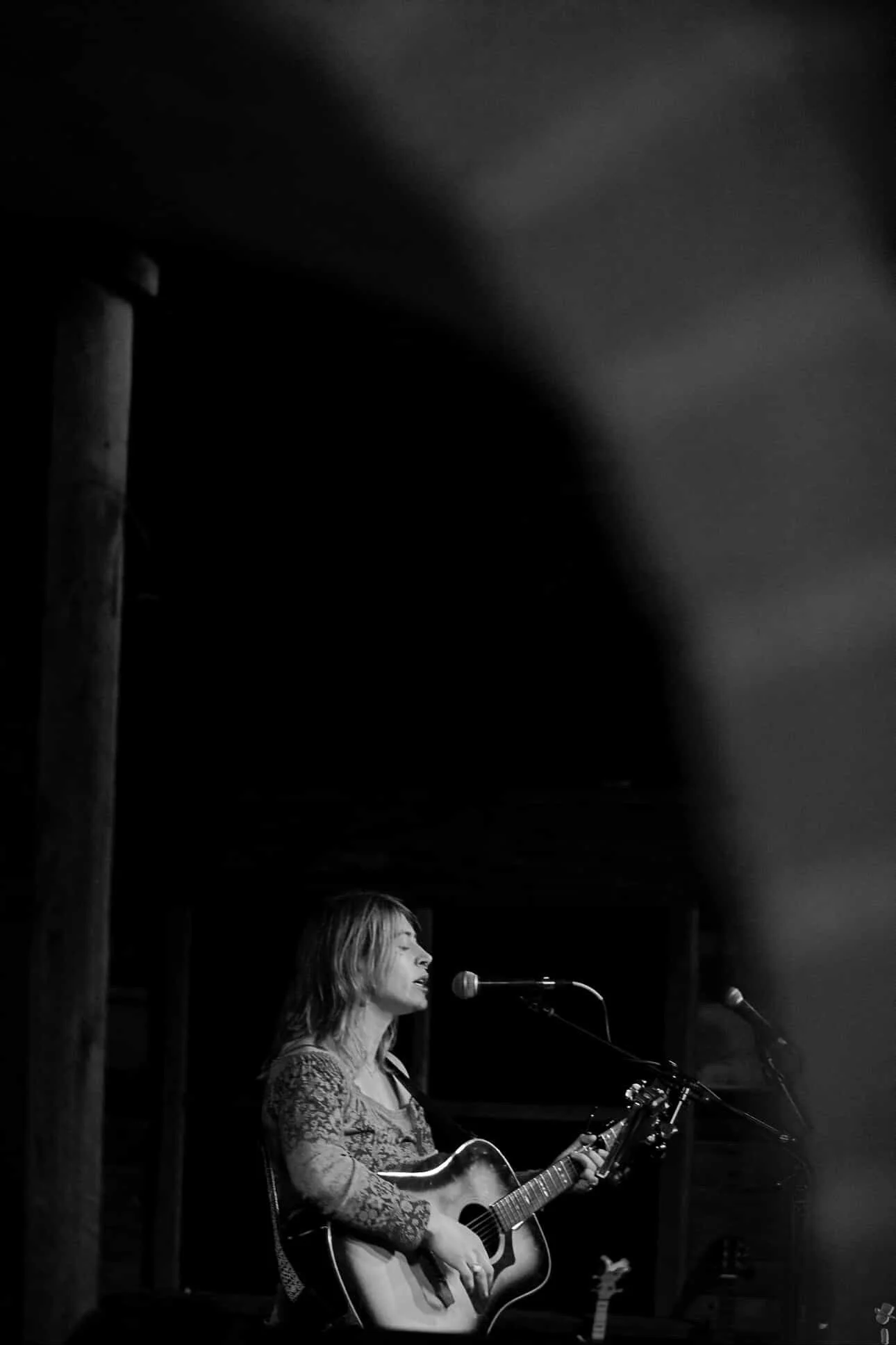 Live Music : Maia Leaf