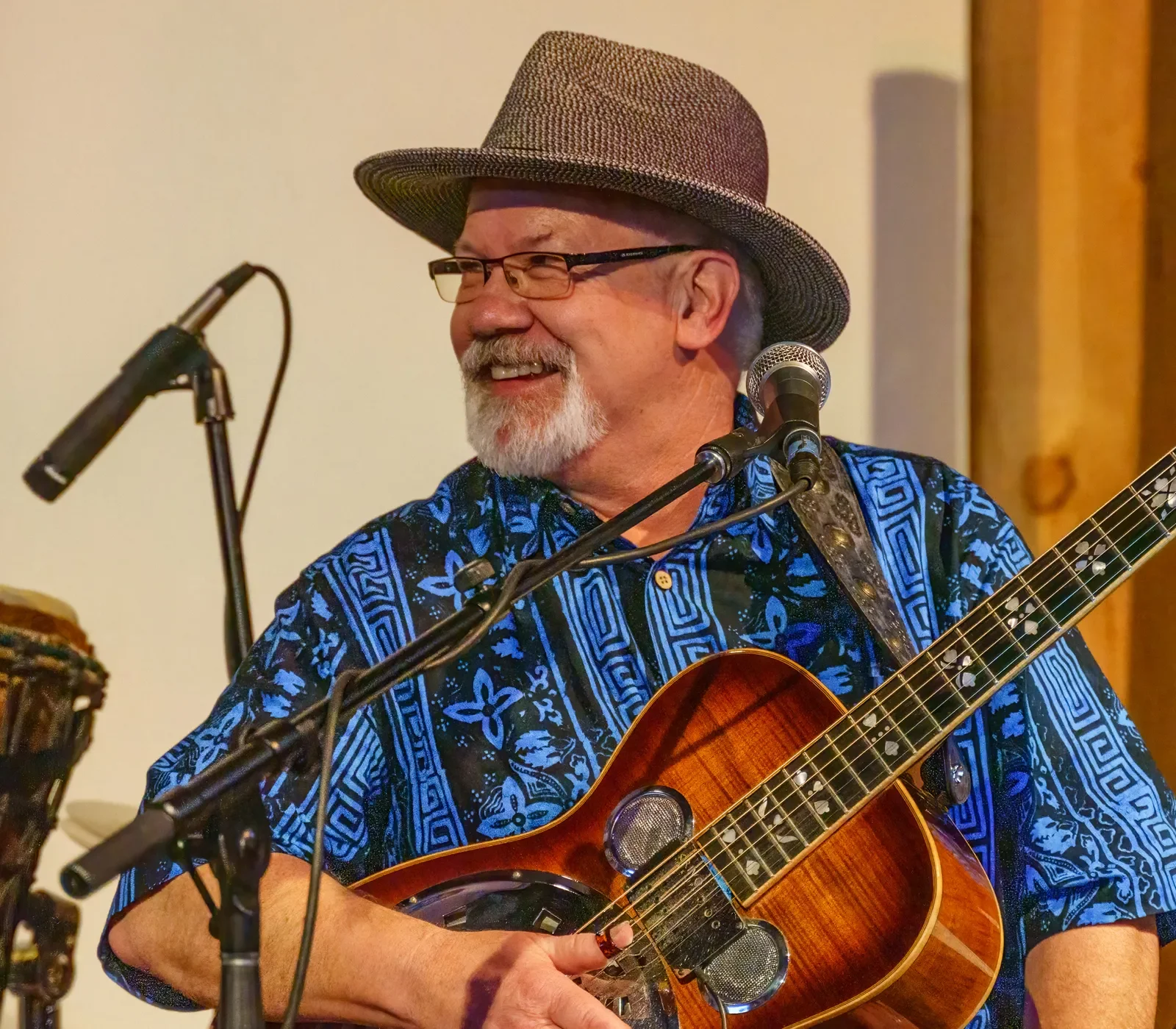 Live Music: Kevin Jones