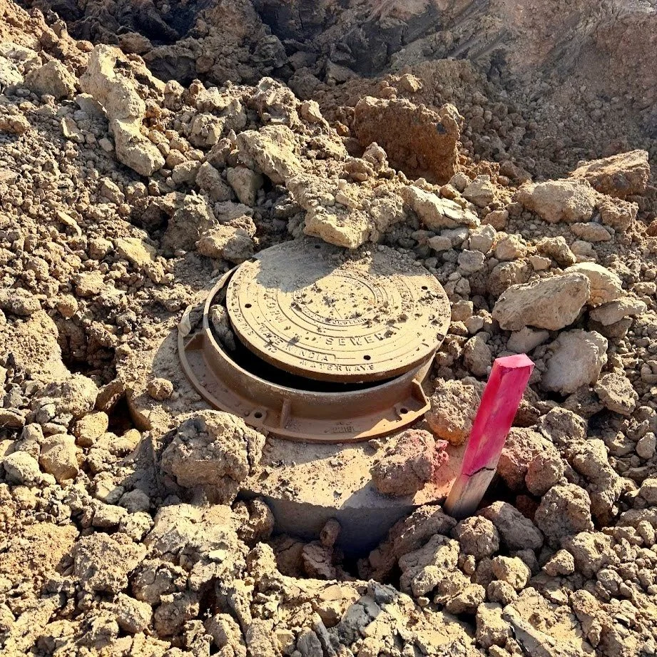 One more connection in place below the surface.

#canopyengineering #canopyconstruction #landdevelopment #civilengineering #infrastructure