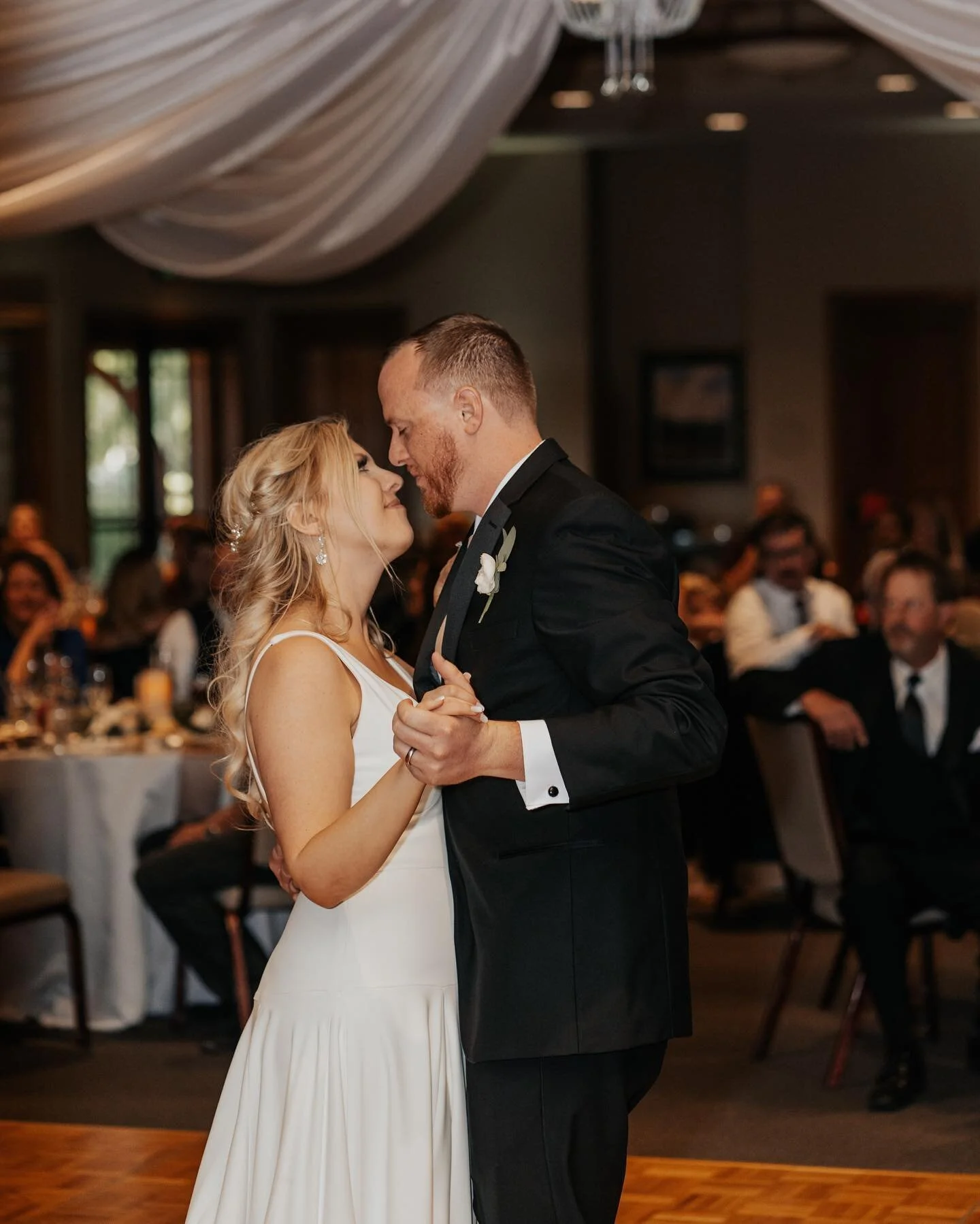 Just Engaged in 2026? The First 10 Decisions That Make Planning Easier (Reno, Lake Tahoe, Napa)