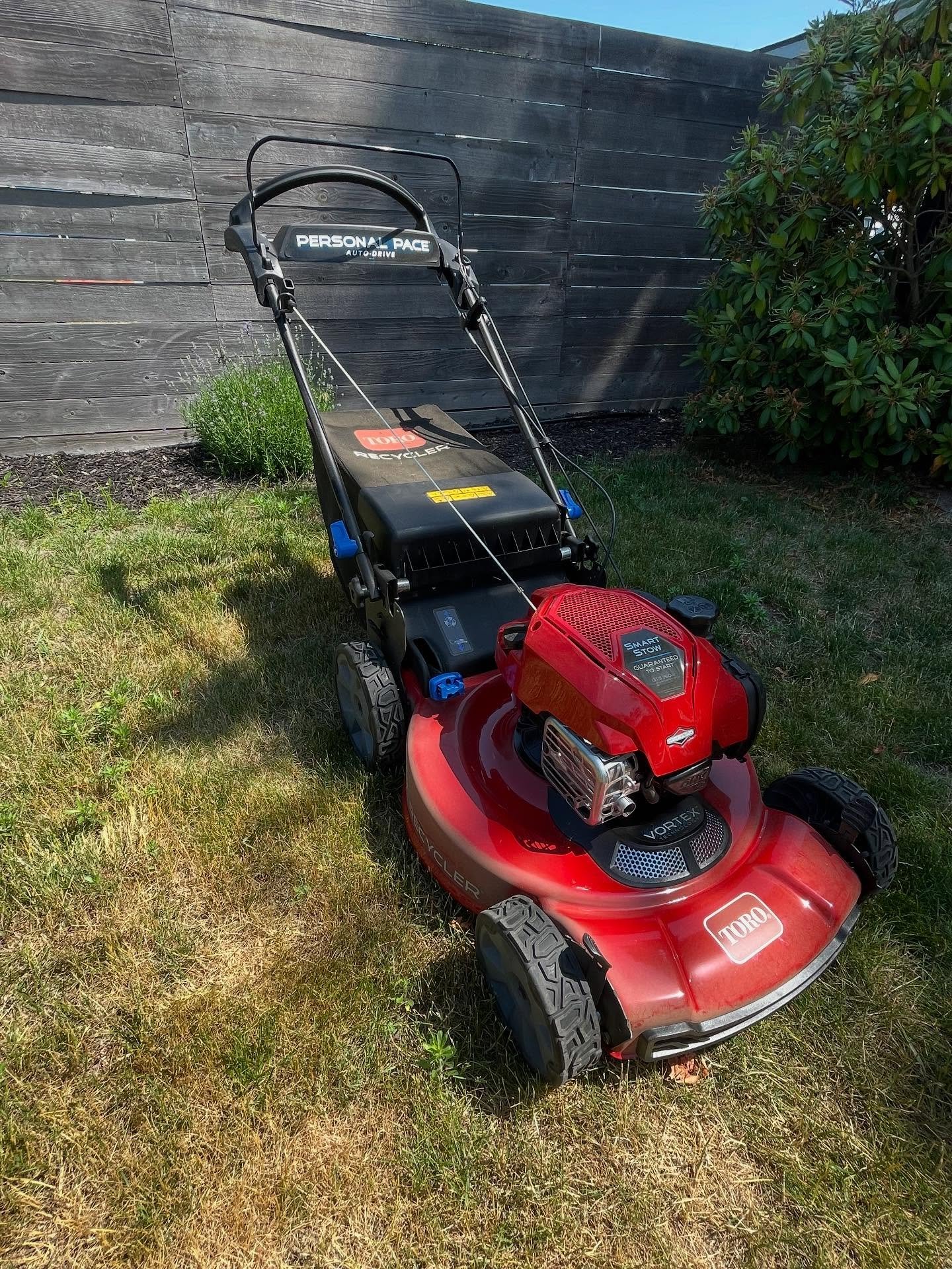 Thank you Westenbroek Mower for partnering with our ministry and giving us a fabulous deal on this Toro lawnmower! She is such a beaut! ❤️
Thank you Mitch & Chris Bakker for jumping in to sponsor its purchase after learning about this need at ou