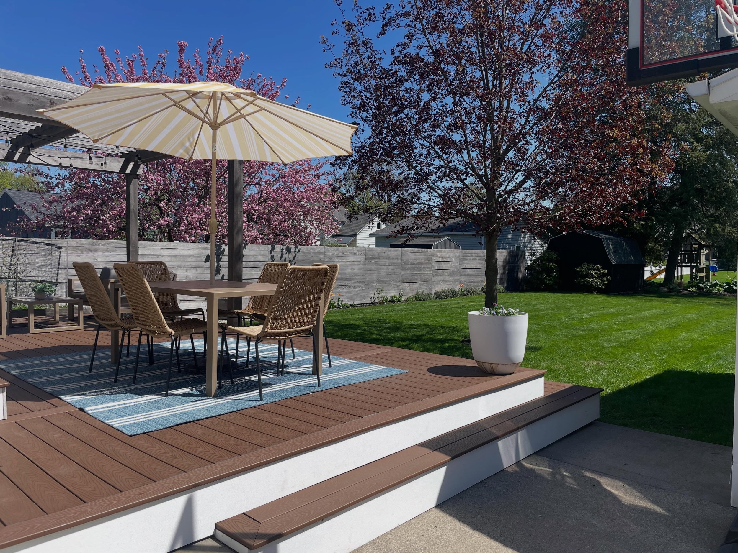 This backyard space is what I dreamed of for our missionary house. Thank you God for caring about all of the details! 🙌🏻

#havenmissionaryhomes