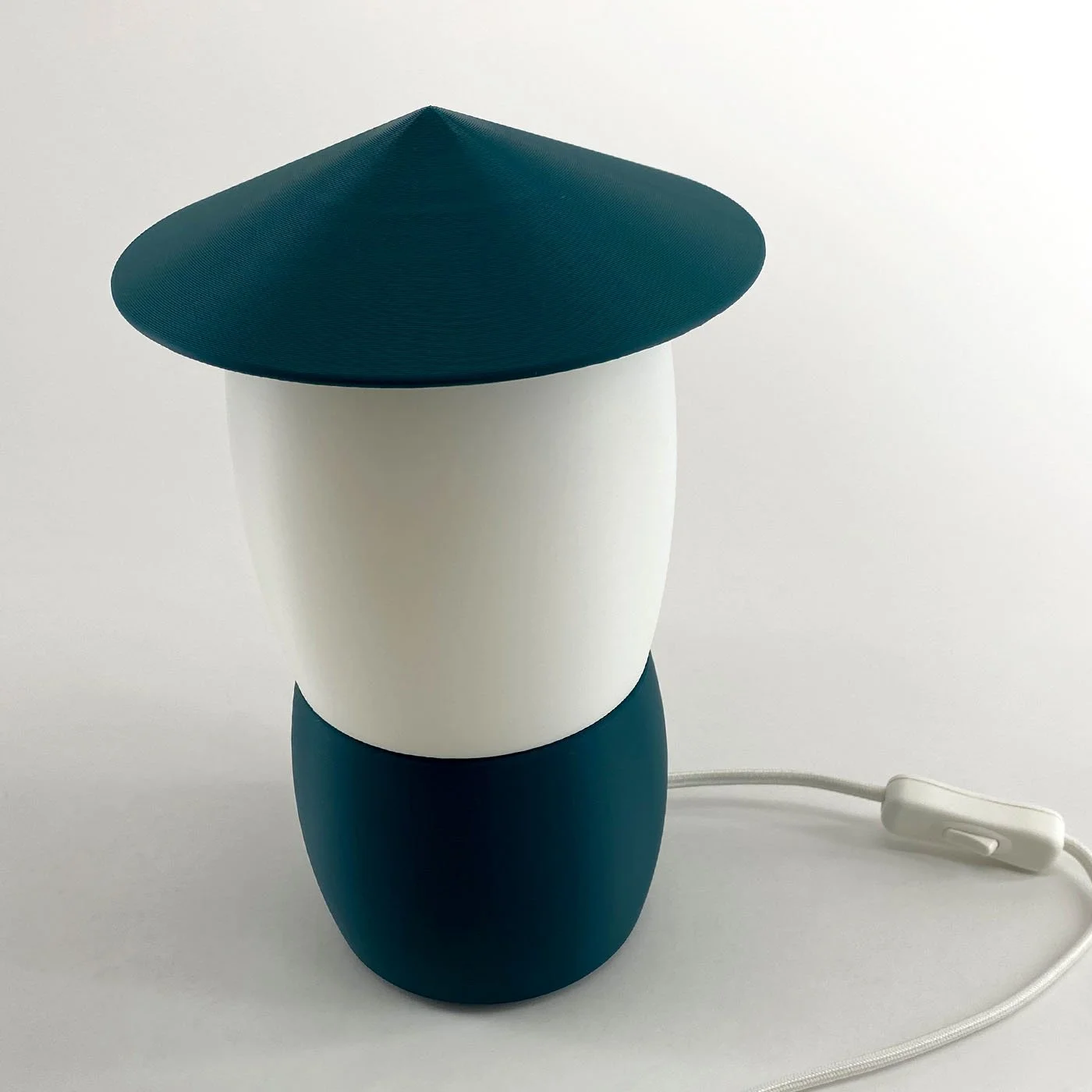 Simple, modular, sustainable bedside lamp produced on a desktop 3D printer in sustainable PLA