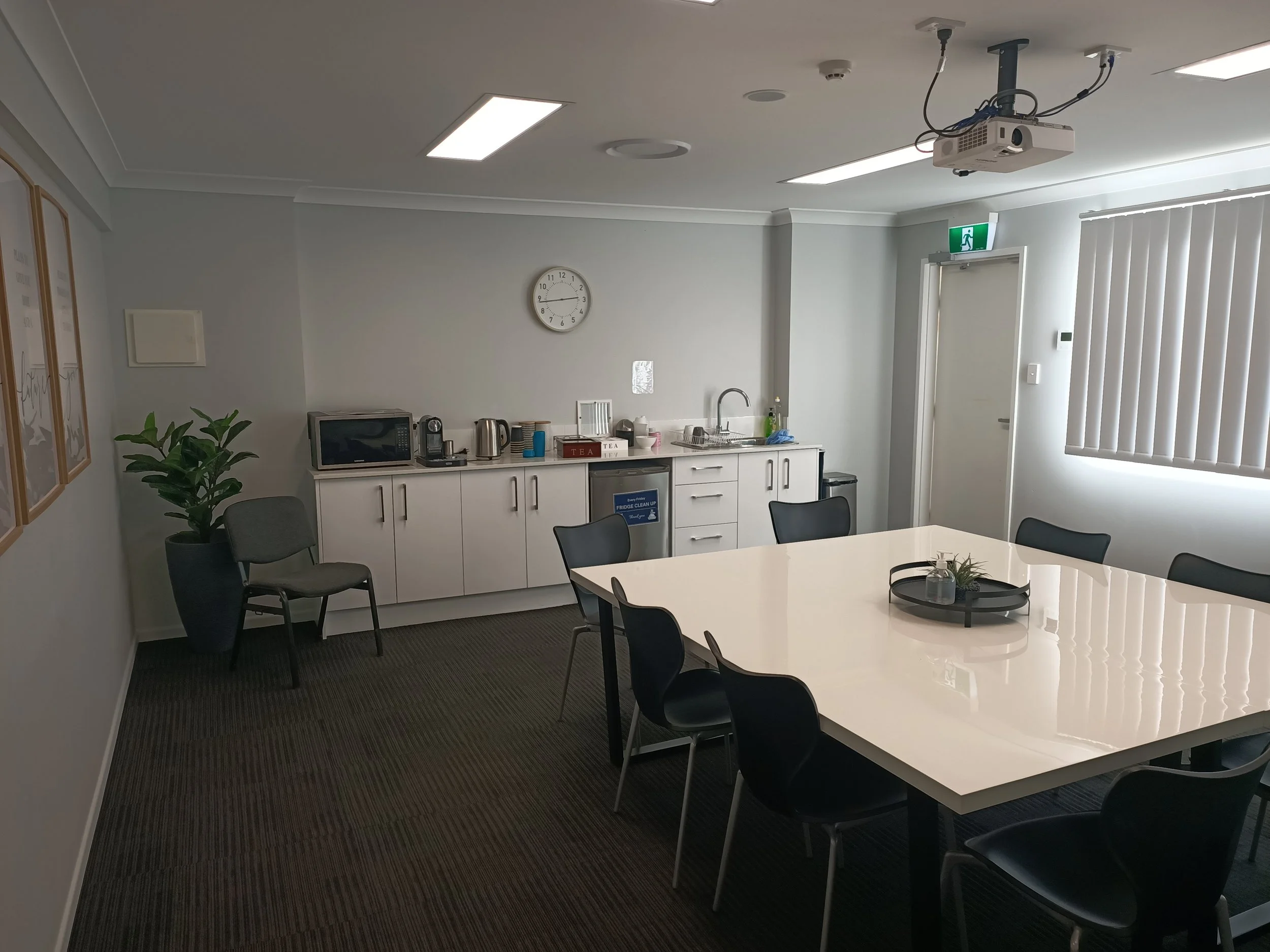 Meeting room with kitchenette