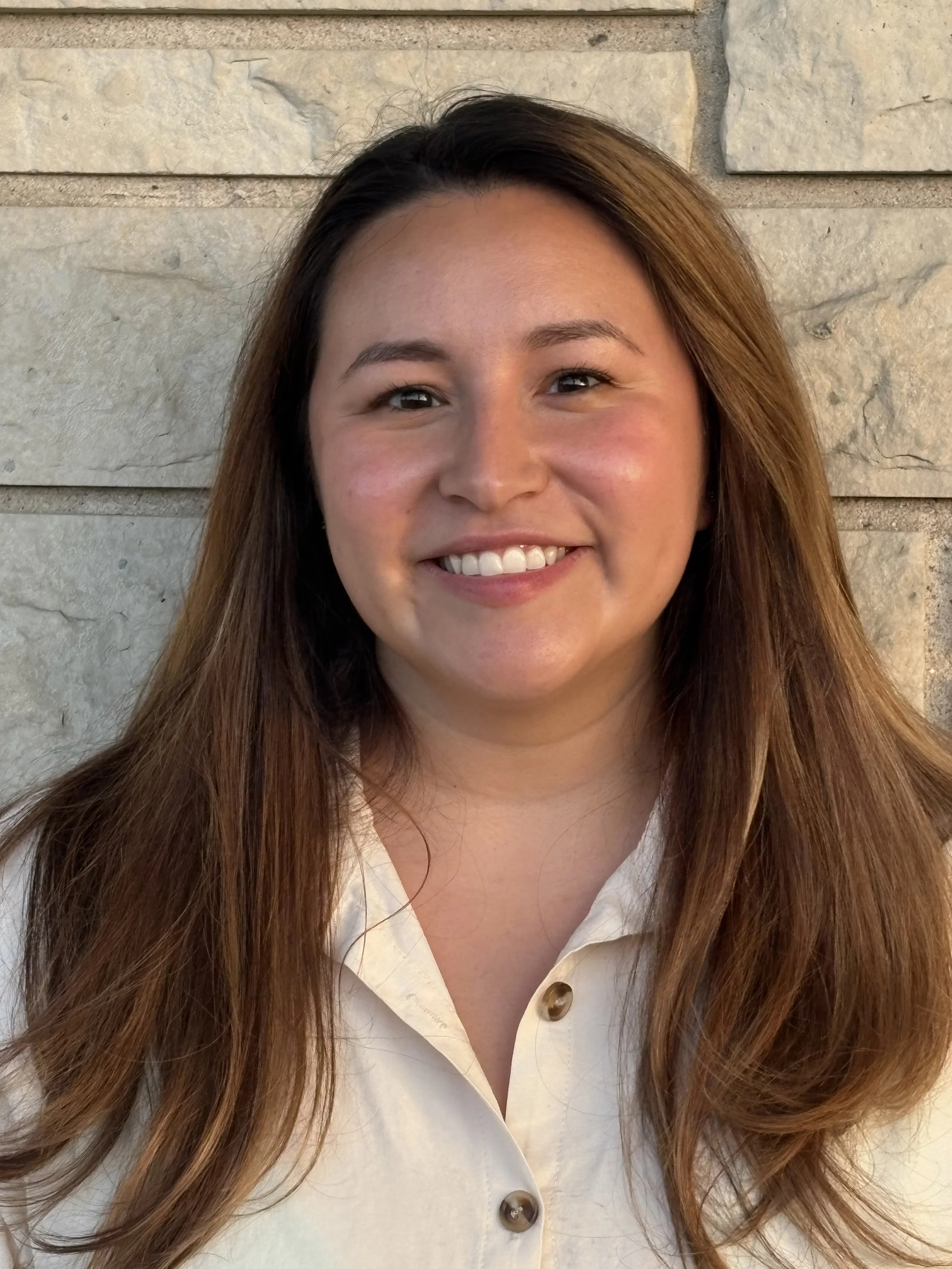 Image of Vivian Estrada, a bilingual counselor at Shift Counseling, PC