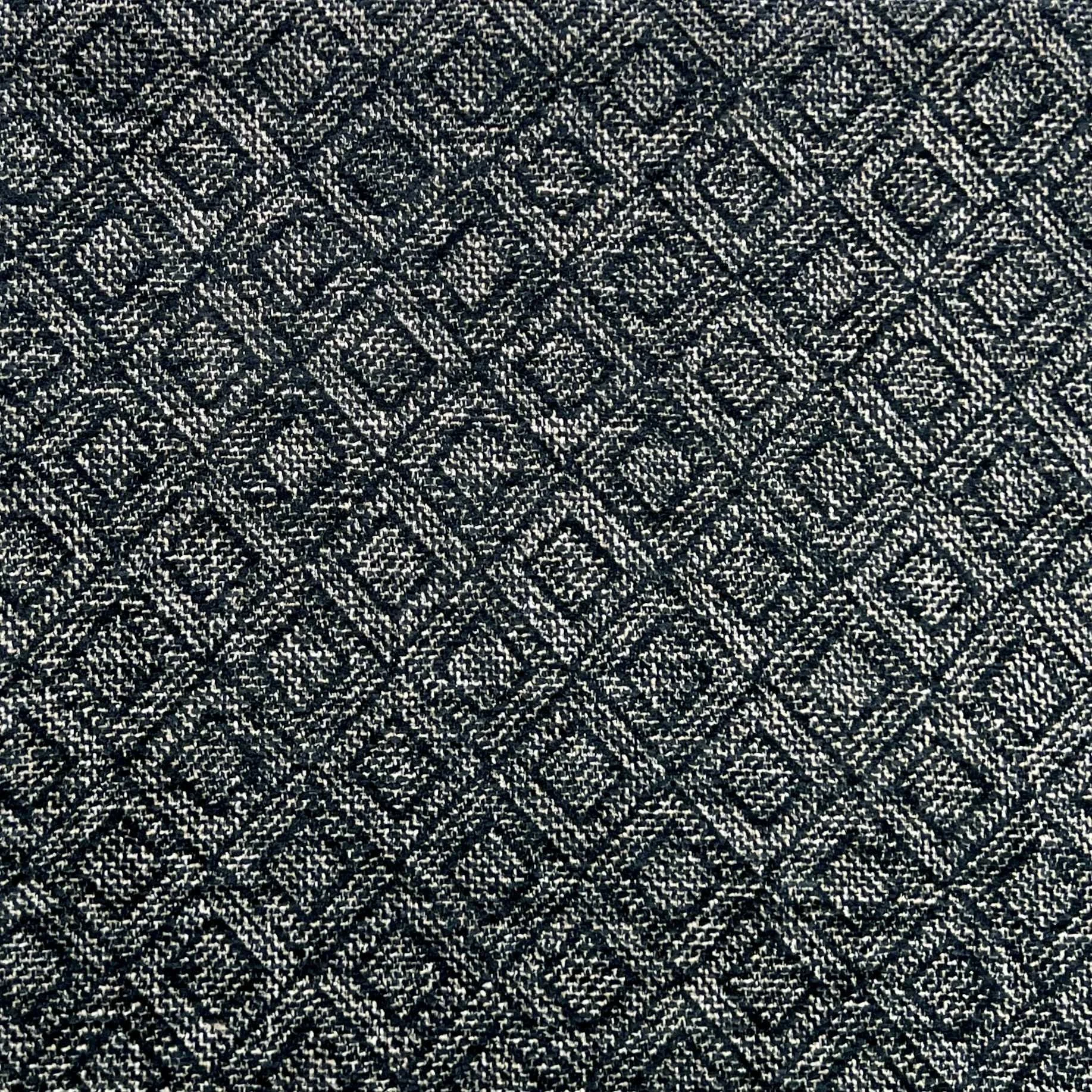 Fadrie Noirva FAD525-330.jpg