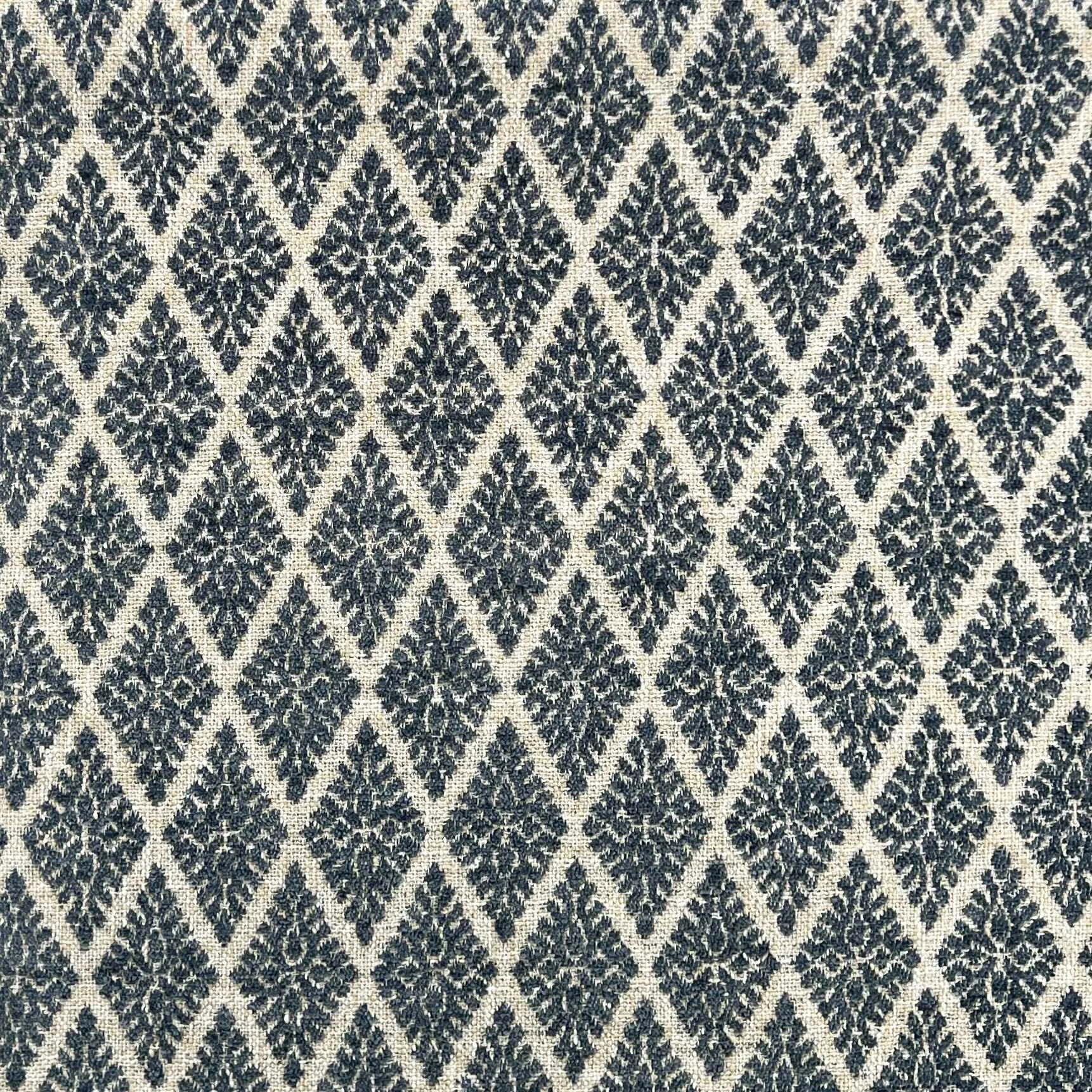 Fadrie Voria FAD348-302.jpg