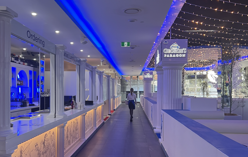 Coolangatta — Paragon