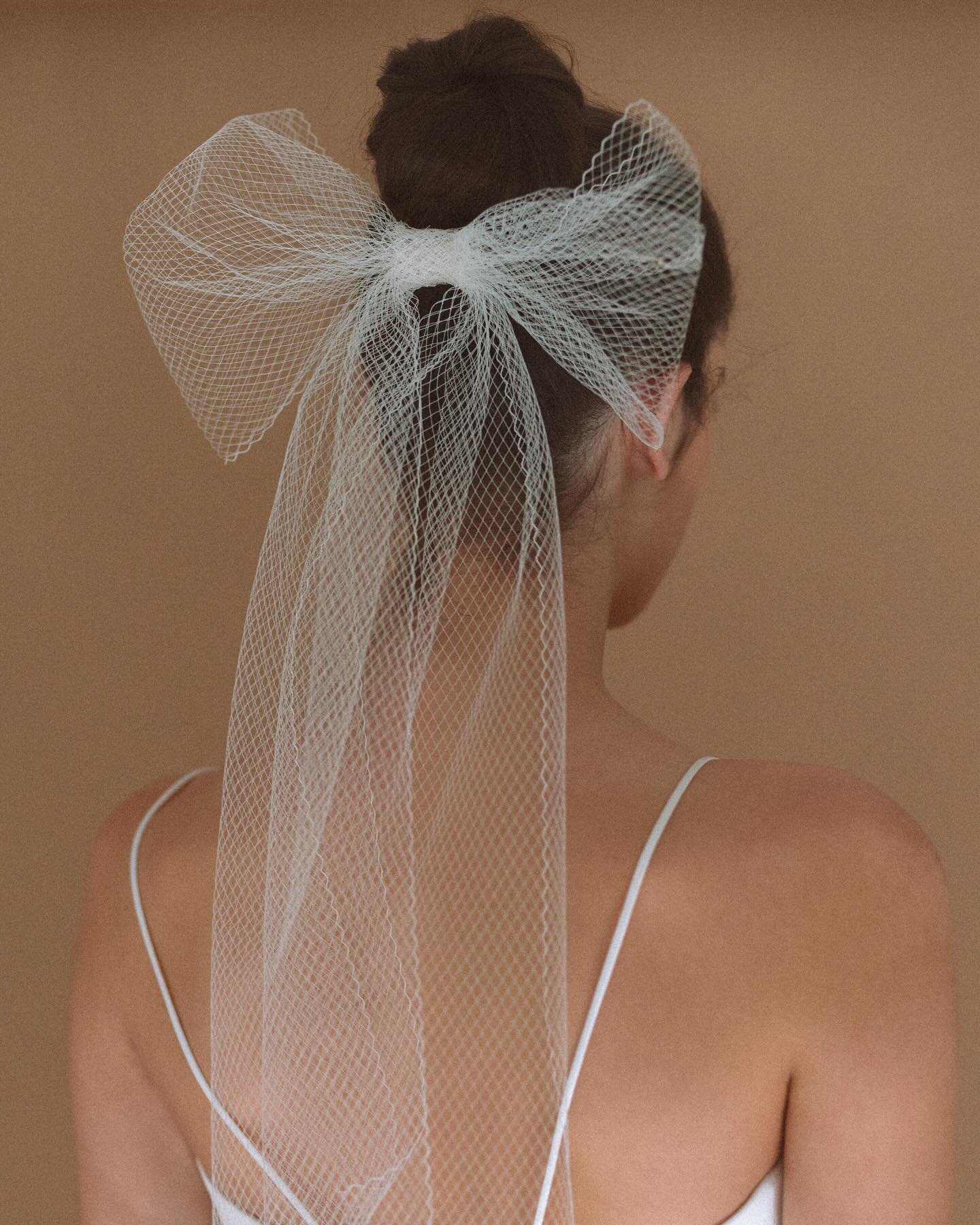 Bows + florals, two great options to team with your wedding hair, especially when they are this nice!

Photographer @emmapilkingtonphotography 
Hair + makeup @sarahmortenmakeupartist 
Dresses @hermiabridal @project.bridal @bonbride @alarobe 
Accessor