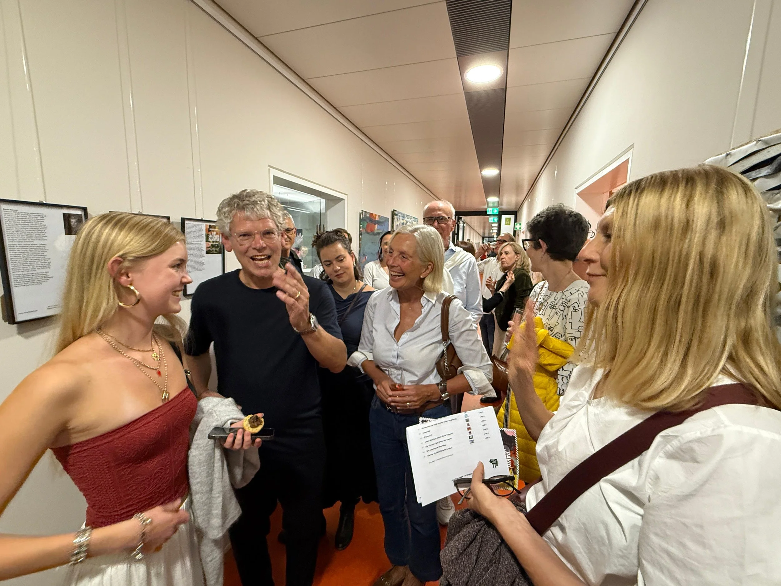 Andreas-Schmid-David-Klammt-Vernissage-Ein-Staunen-Dahinter-Goethe-Institut-Muenchen-2025-17.jpeg