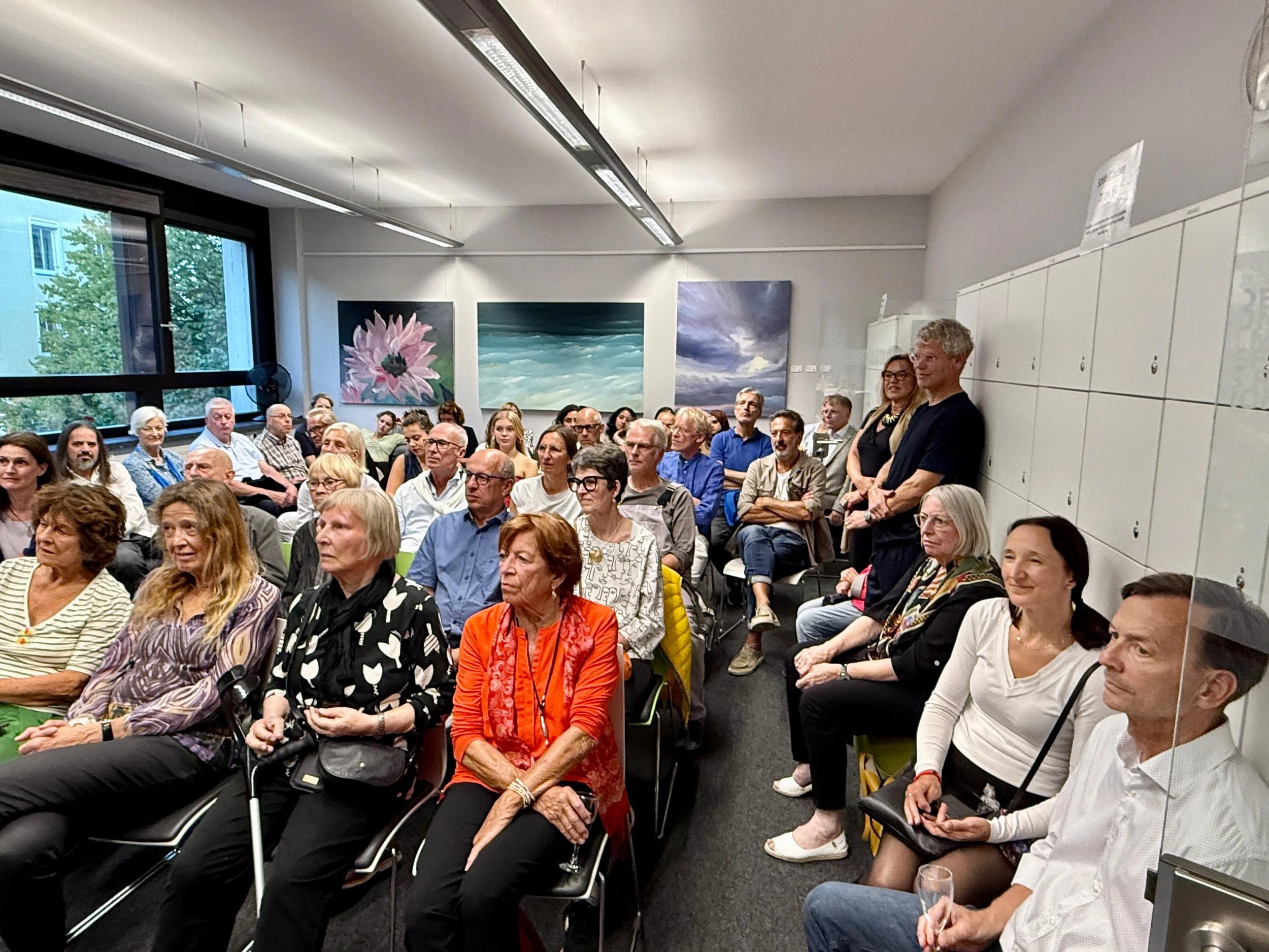 Andreas-Schmid-David-Klammt-Vernissage-Ein-Staunen-Dahinter-Goethe-Institut-Muenchen-2025-07.jpeg