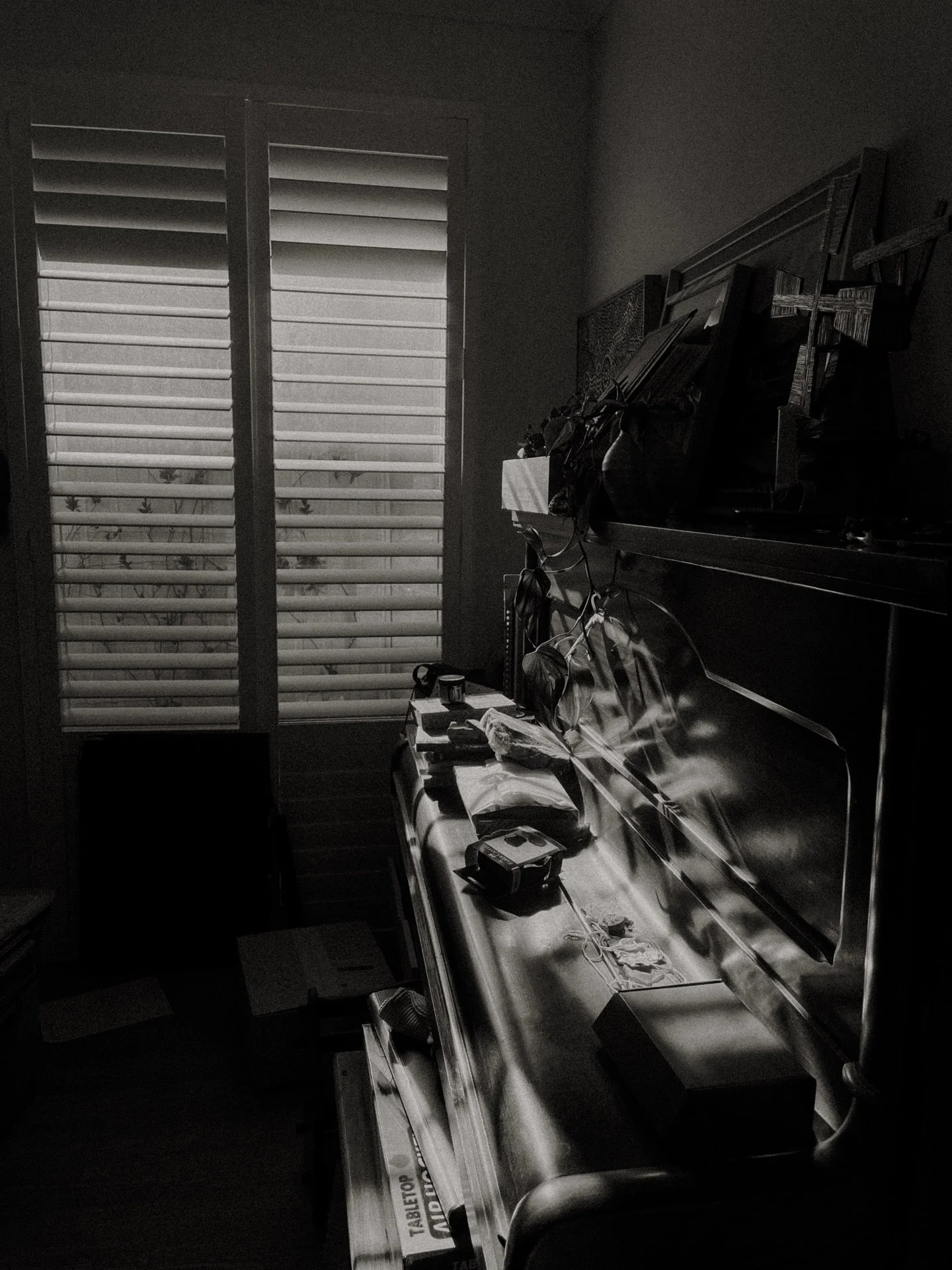 Lots happening behind the scenes, including doing a beautiful reno for my studio. My beloved piano is moving so I can have more space to store supplies, books and create. 

Its not a huge space but its going to be a little creative sanctuary ✨