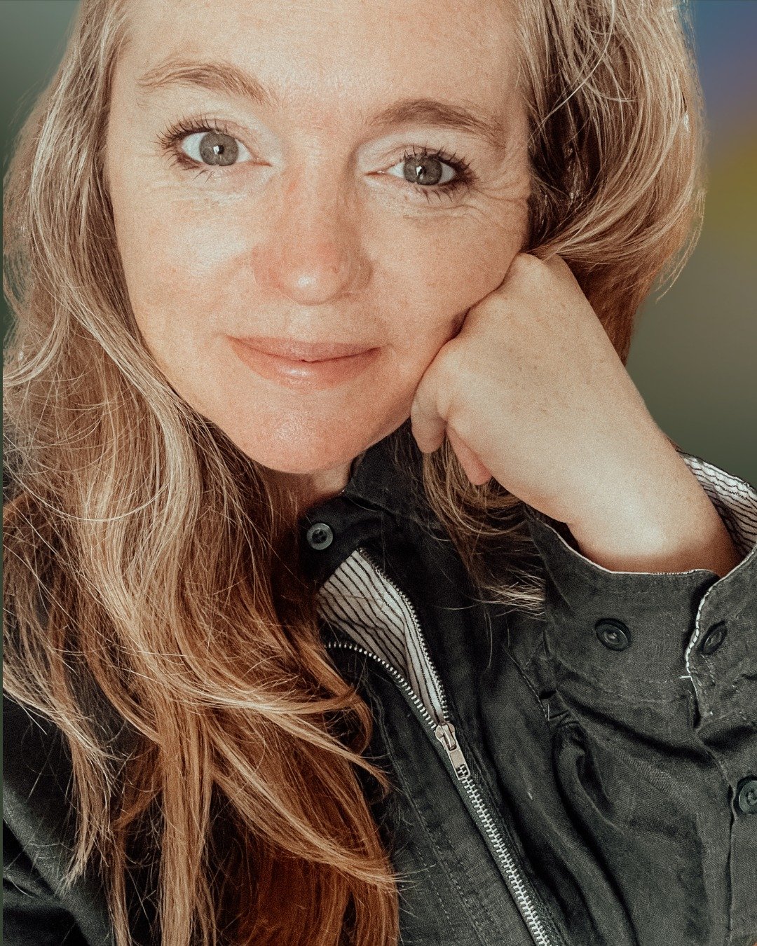 Hi, I&rsquo;m Carolyn, the creative behind Little Peg. I&rsquo;m a mamma, teacher, and mixed media artist, and I love running workshops and school residencies that celebrate the quiet beauty of nature, mindfulness, and the little moments we often ove