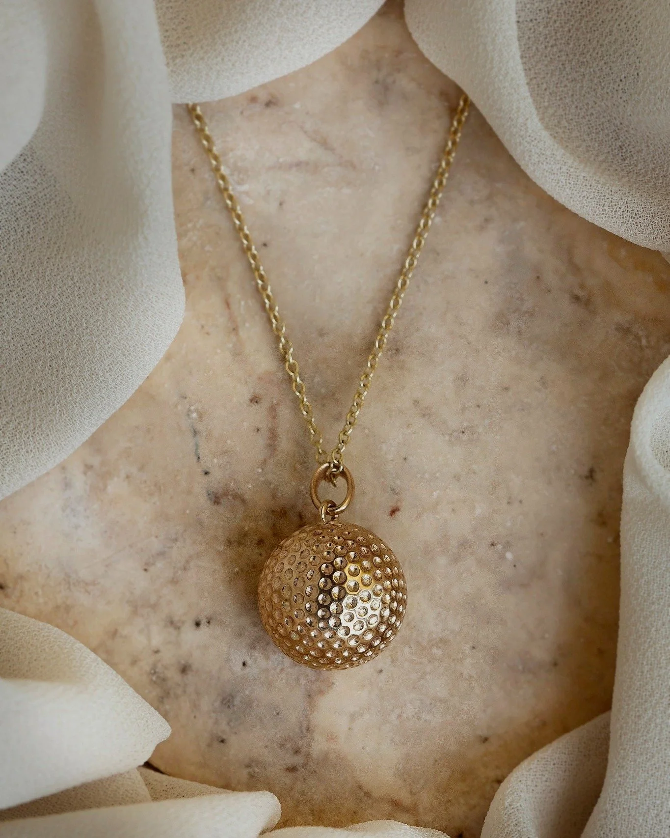 This one is for all golf lovers out there!

🏌&zwj;♀⛳ 

A quirky pendant for Cathy, and the second piece of jewellery made using all her sentimental gold.

✨✨✨ 

For C, golf runs through their family&rsquo;s blood, using a golf ball as a symbol for a