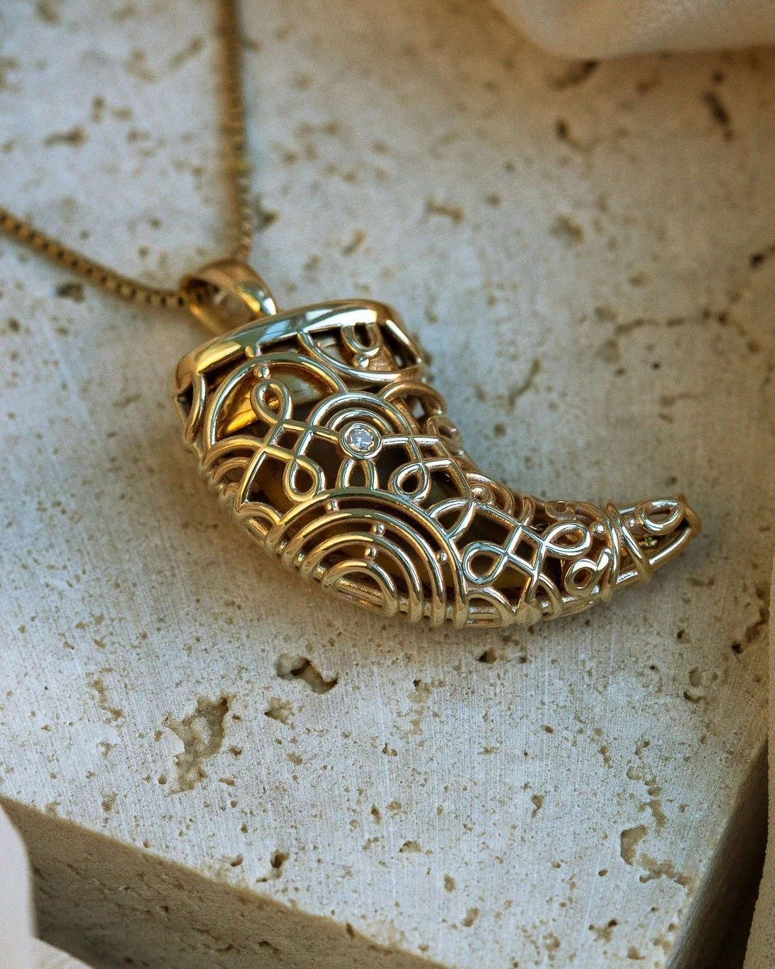 It&rsquo;s Not All Rings&hellip; Sometimes You Need a Dentist!

🦷😁

Yes &mdash; you read that right.
This bespoke project took an unexpected detour straight to the dentist&rsquo;s chair&hellip; and it might just be one of my favourite stories yet.
