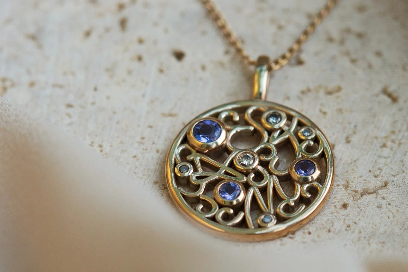 Oh Julie&hellip;another stunner! 😍

Julie is a returning client and always such as joy to work with, I first met her while teaching jewellery design to students at St Luke&rsquo;s School, and since then we&rsquo;ve created quite a few pieces togethe