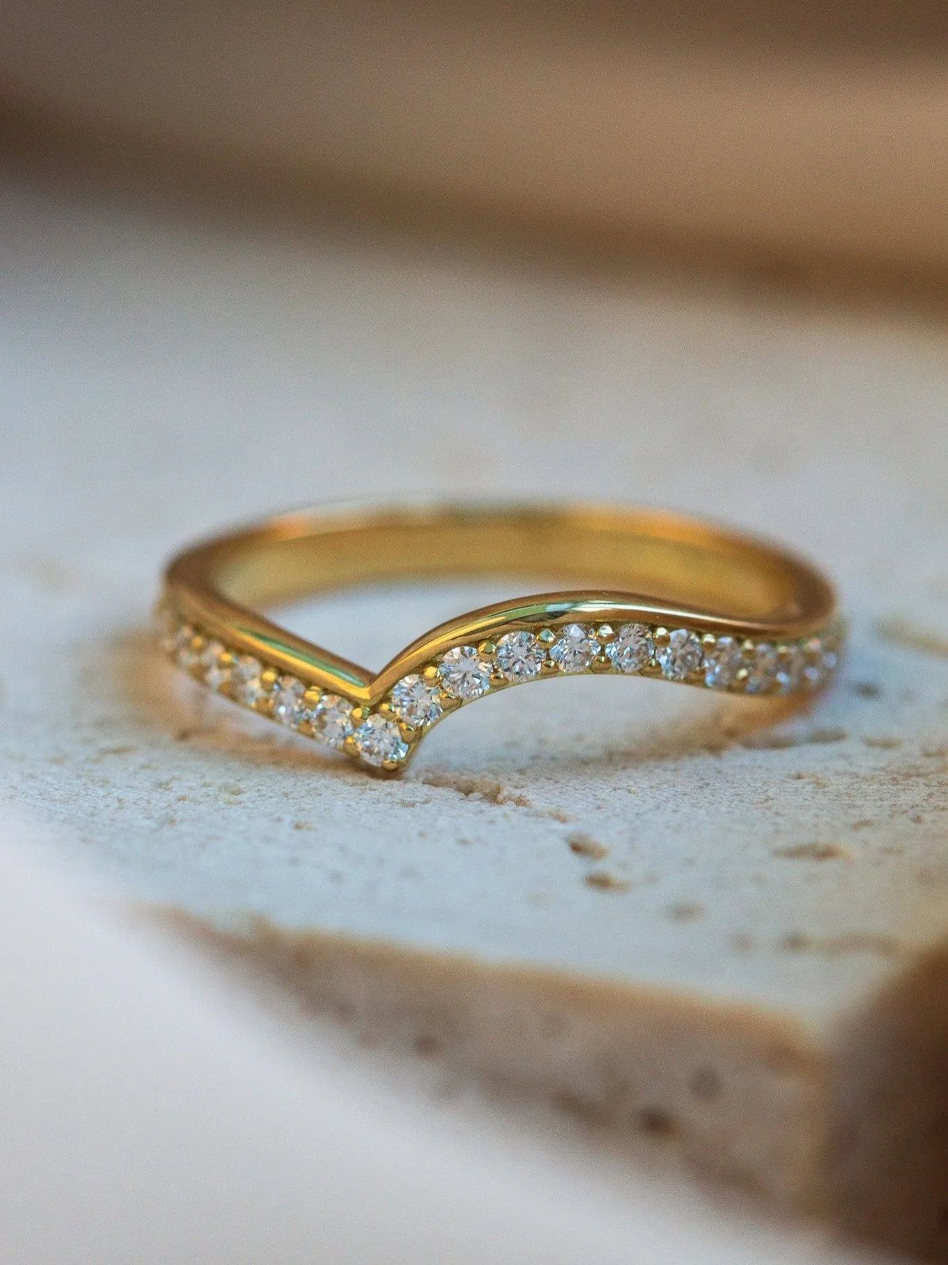 Happy Anniversary D&amp;D 🍾

It was such a joy meeting you both, and an absolute honour to create Davina&rsquo;s beautifully fitted eternity ring. Pieces like this are always that little bit more special - and being recommended by past clients makes