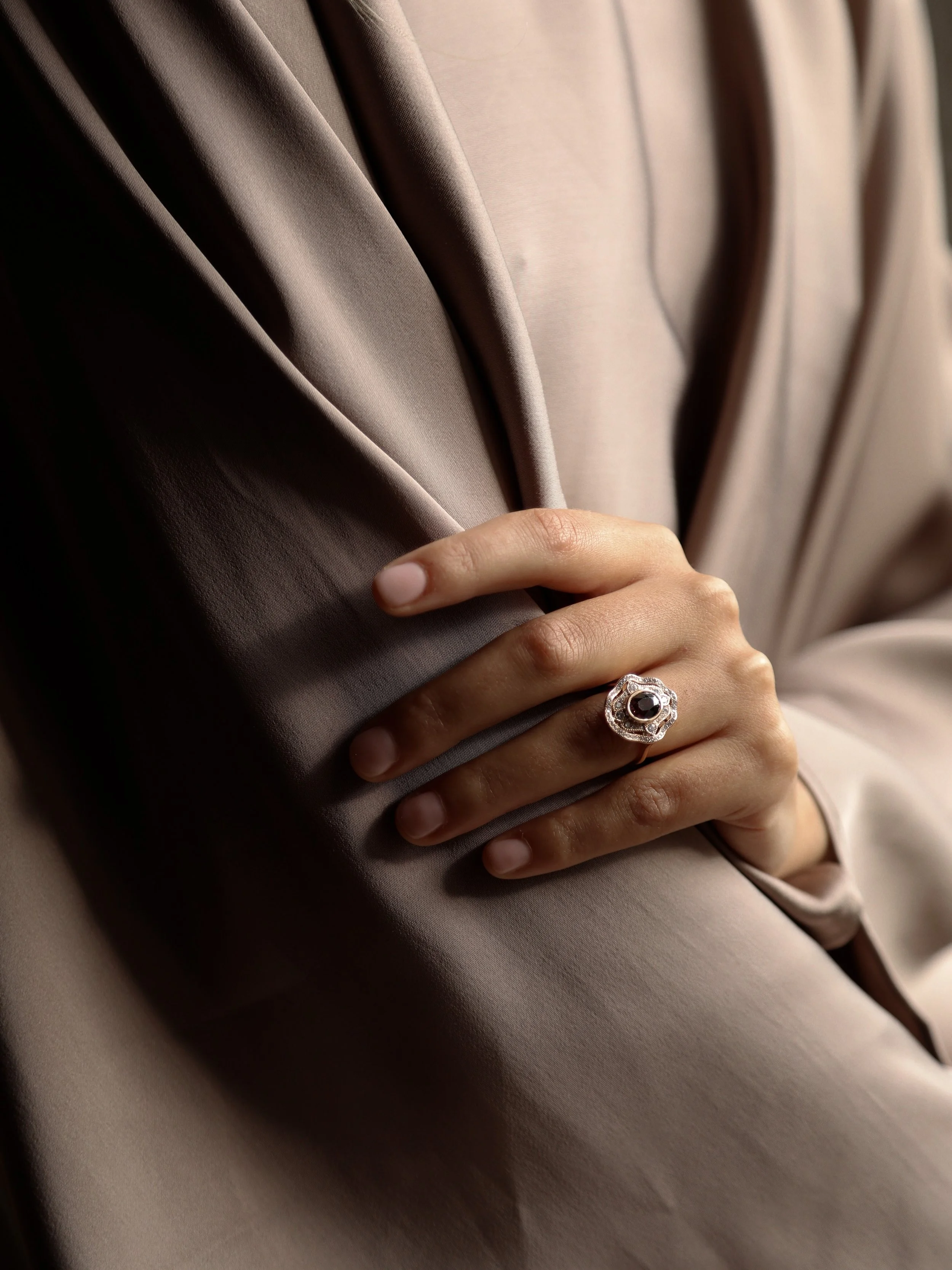 Timeless style, effortless elegance. 💍

I often talk about creating future heirlooms, what this means in practice is that I design pieces not to follow trends, but to follow your true style and story. 

My pieces are often inspired by vintage design