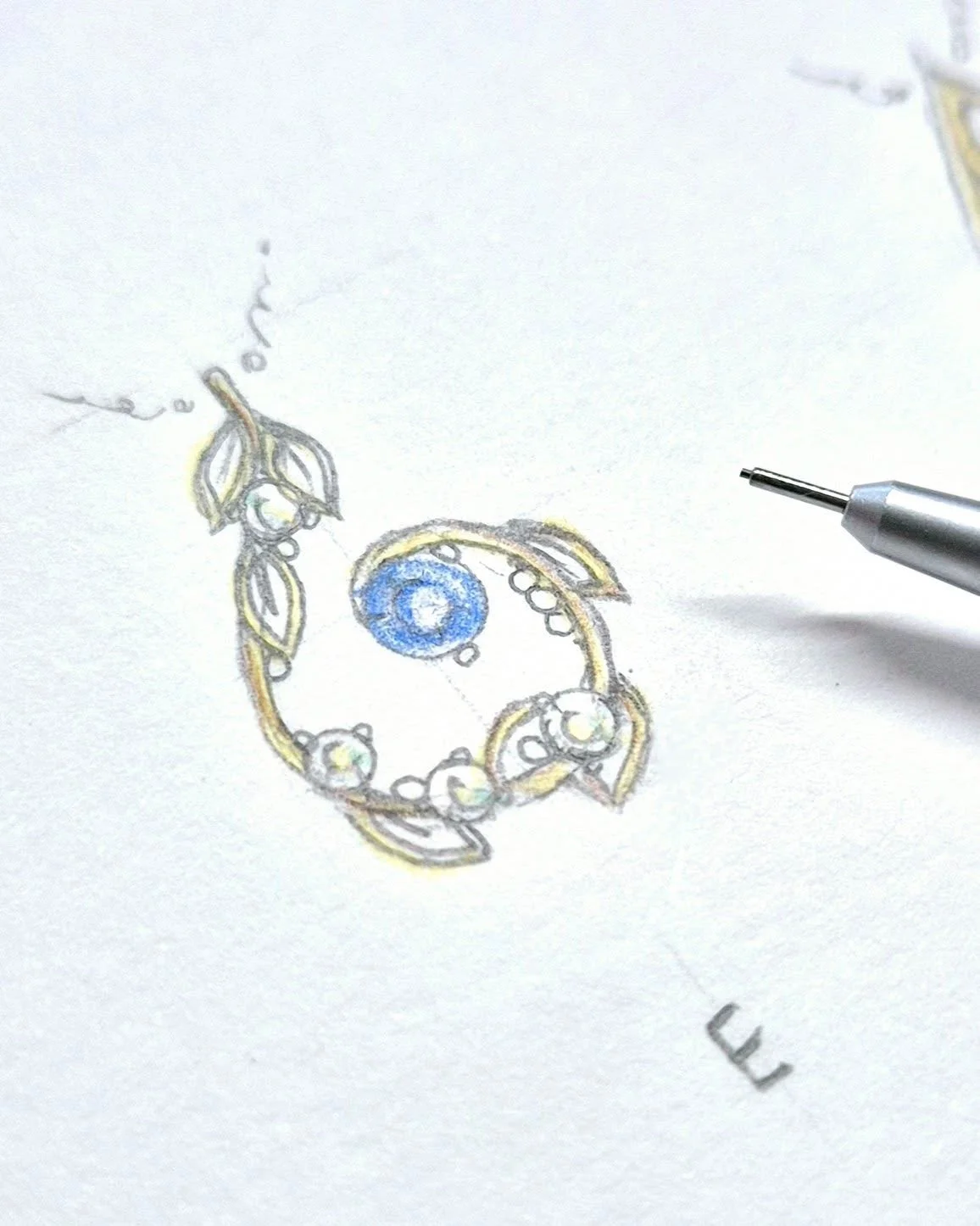 Delicate details 🌸

I adore organic shapes and floral / leaf detailing. 🍃 I have found, through the placement of gemstones and delicate detailing that I am able to create through my CAD modelling skills, I have become know among my clients for bein