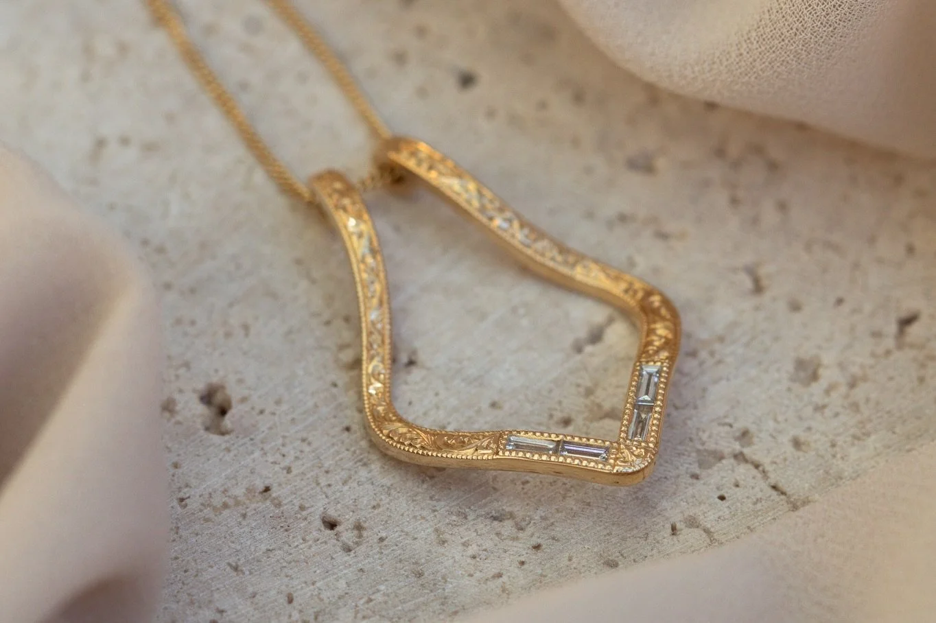 My ring holder pendant 🥰

I am someone who takes off her engagement ring A LOT - to wash up, clean, put makeup on, sleep, work&hellip;honestly, the list goes on.

So creating a ring holder pendant felt like something I genuinely needed. A special pi