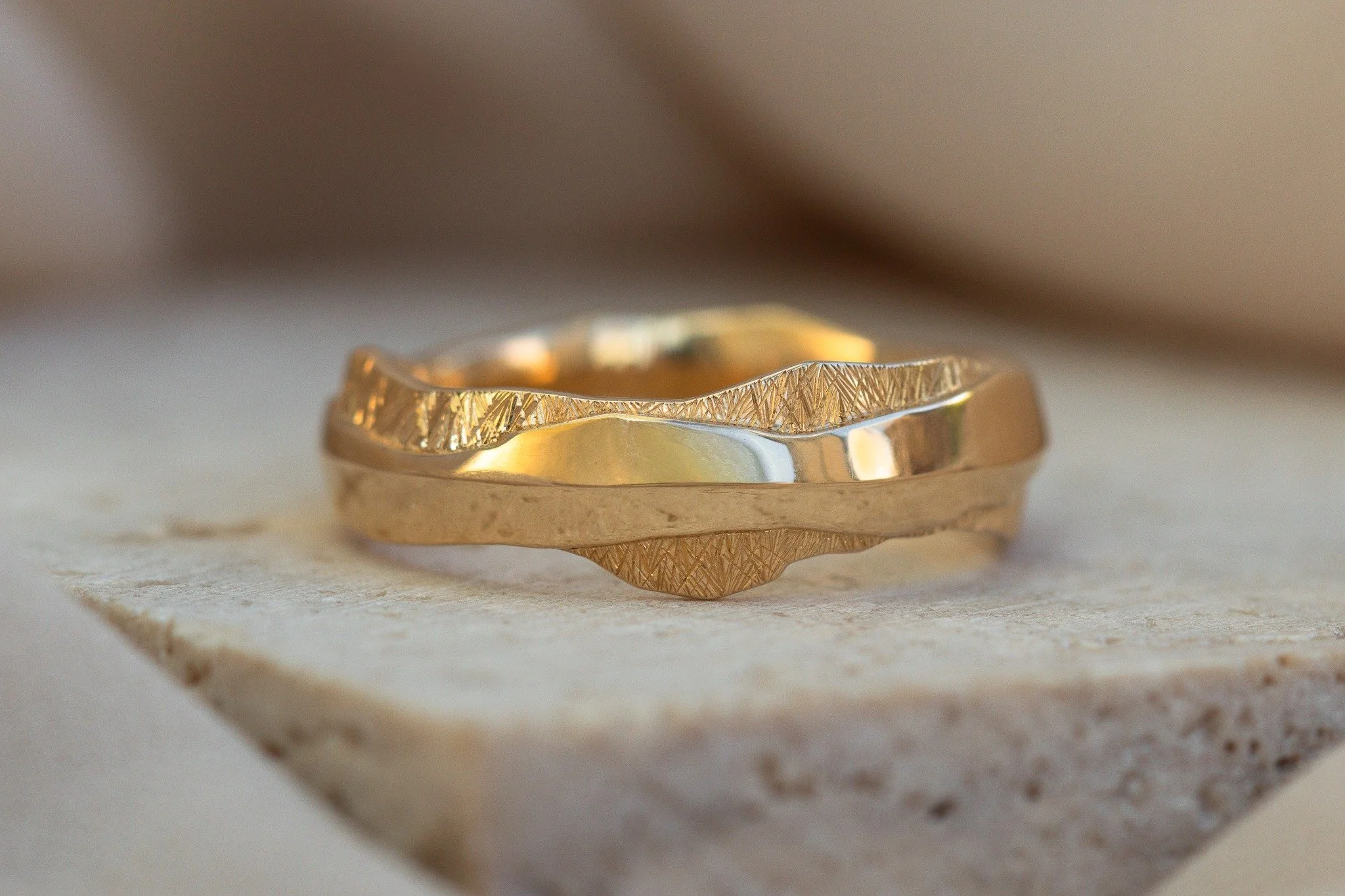 Jonny&rsquo;s Wedding Ring (AKA: husband to be 🤍)

Jonny, being a designer himself - absolutely could not have a generic wedding ring! So he gave me a brief&hellip; and let&rsquo;s just say, it wasn&rsquo;t an easy one ✨

&bull; It needed to twist
&