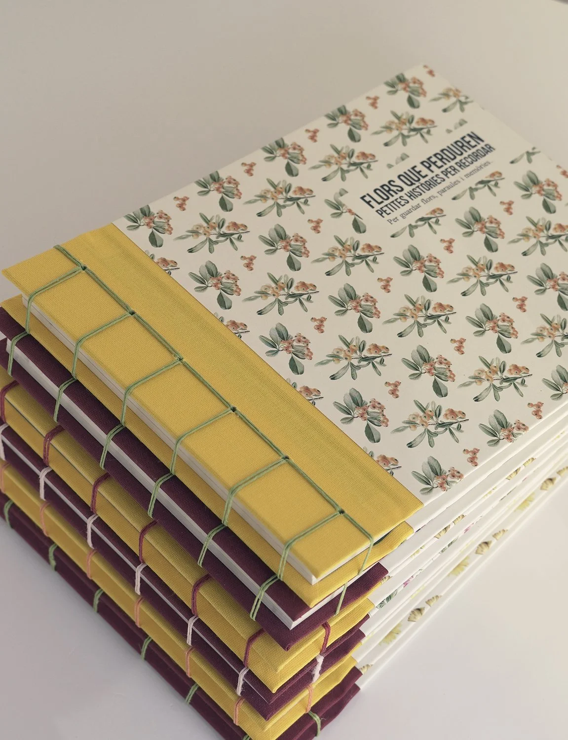 libretas artesanales estampados botánicos barios cosido japonés