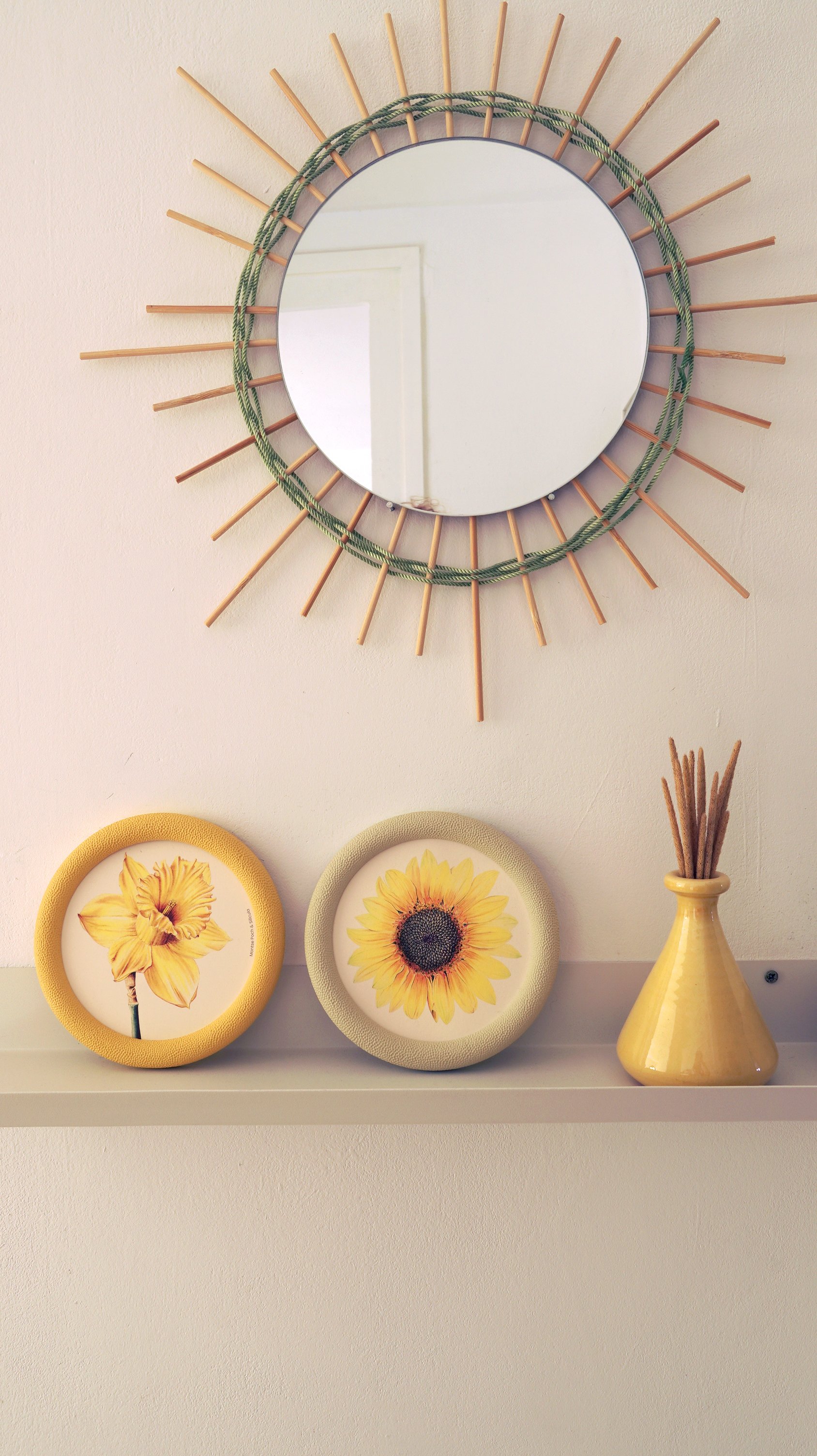 Nueva colección de cuadros con reproducciones de plantas y flores en acuarela. Marcos originales con múltiples combinaciones. Personaliza tu hogar con la colección Miniaturas del Jardín.