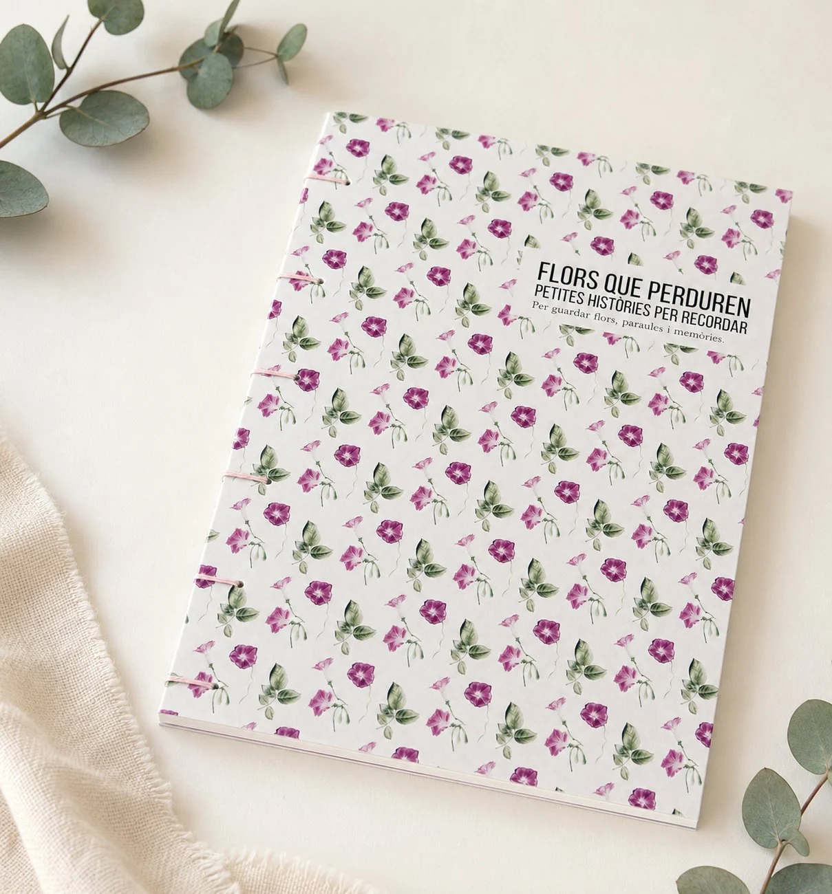 Libreta artesanal «Flors que perduren» · Campanilla