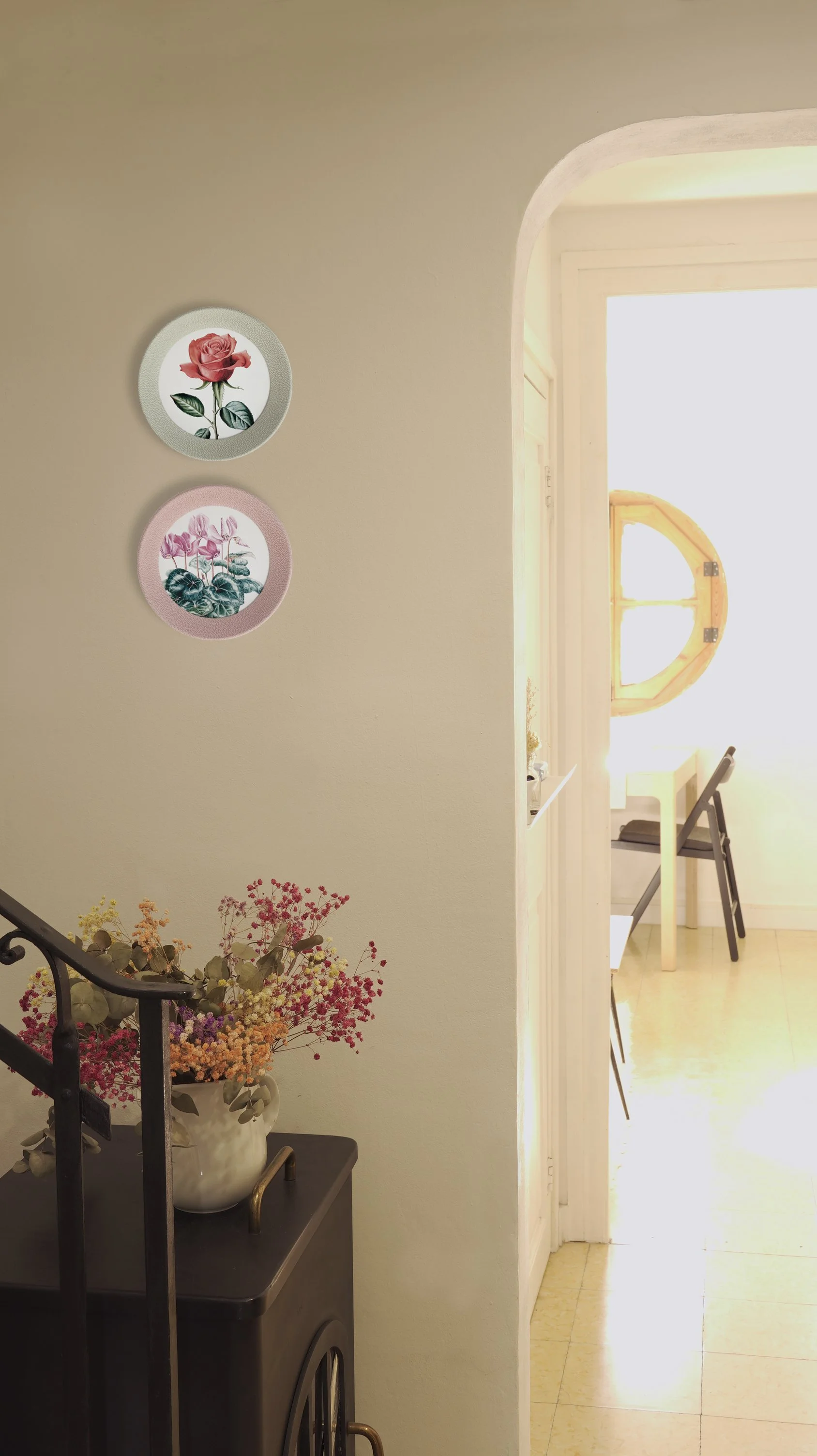 Nueva colección de cuadros con reproducciones de plantas y flores en acuarela. Marcos originales con múltiples combinaciones. Personaliza tu hogar con la colección Miniaturas del Jardín.