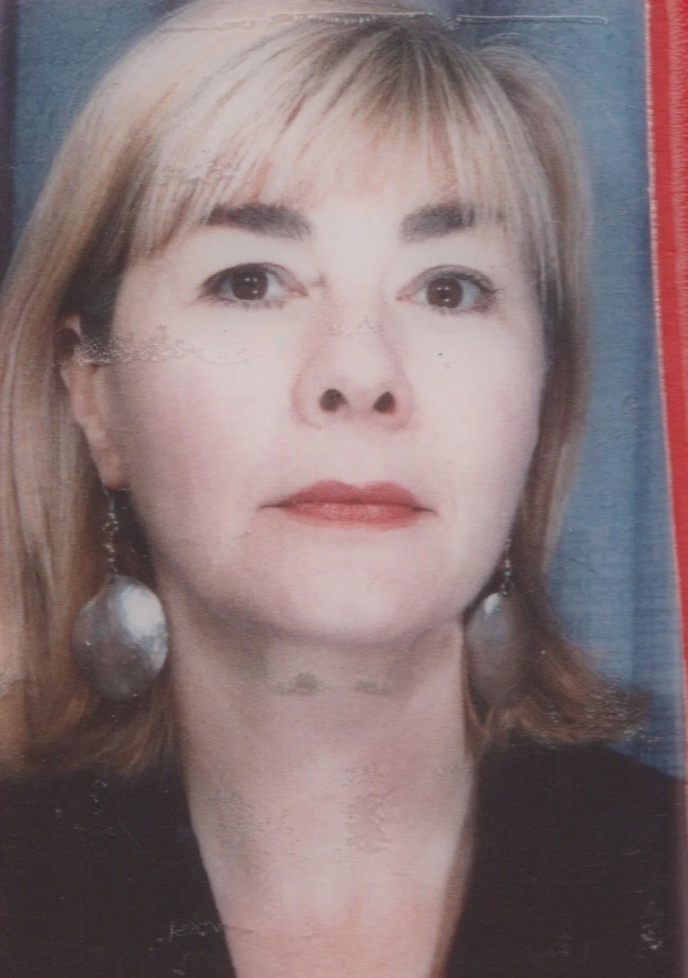 1999 identity photo