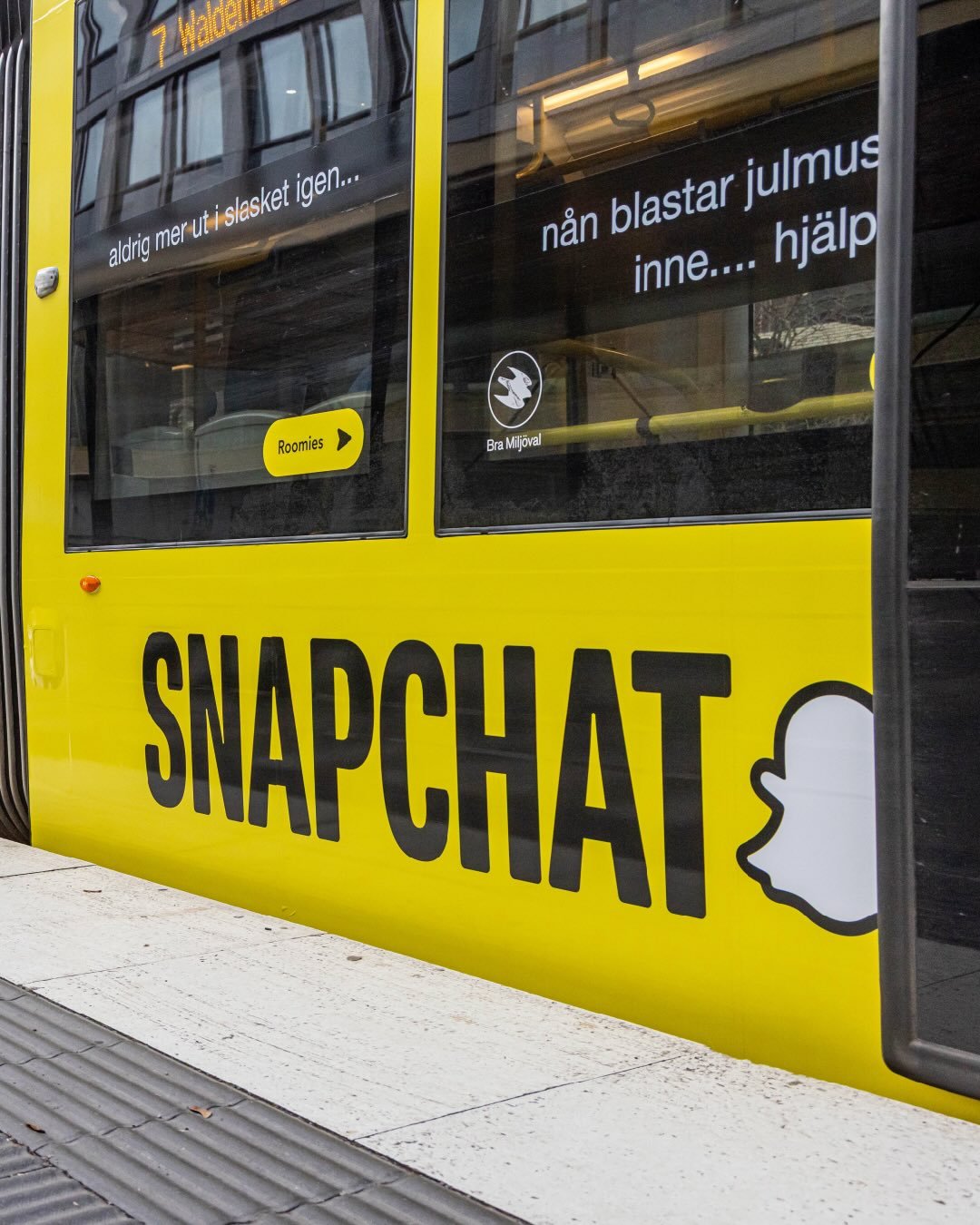 Sp&aring;rvagnsfoliering 🟡😍

P&aring; uppdrag av Bauer Media Outdoor