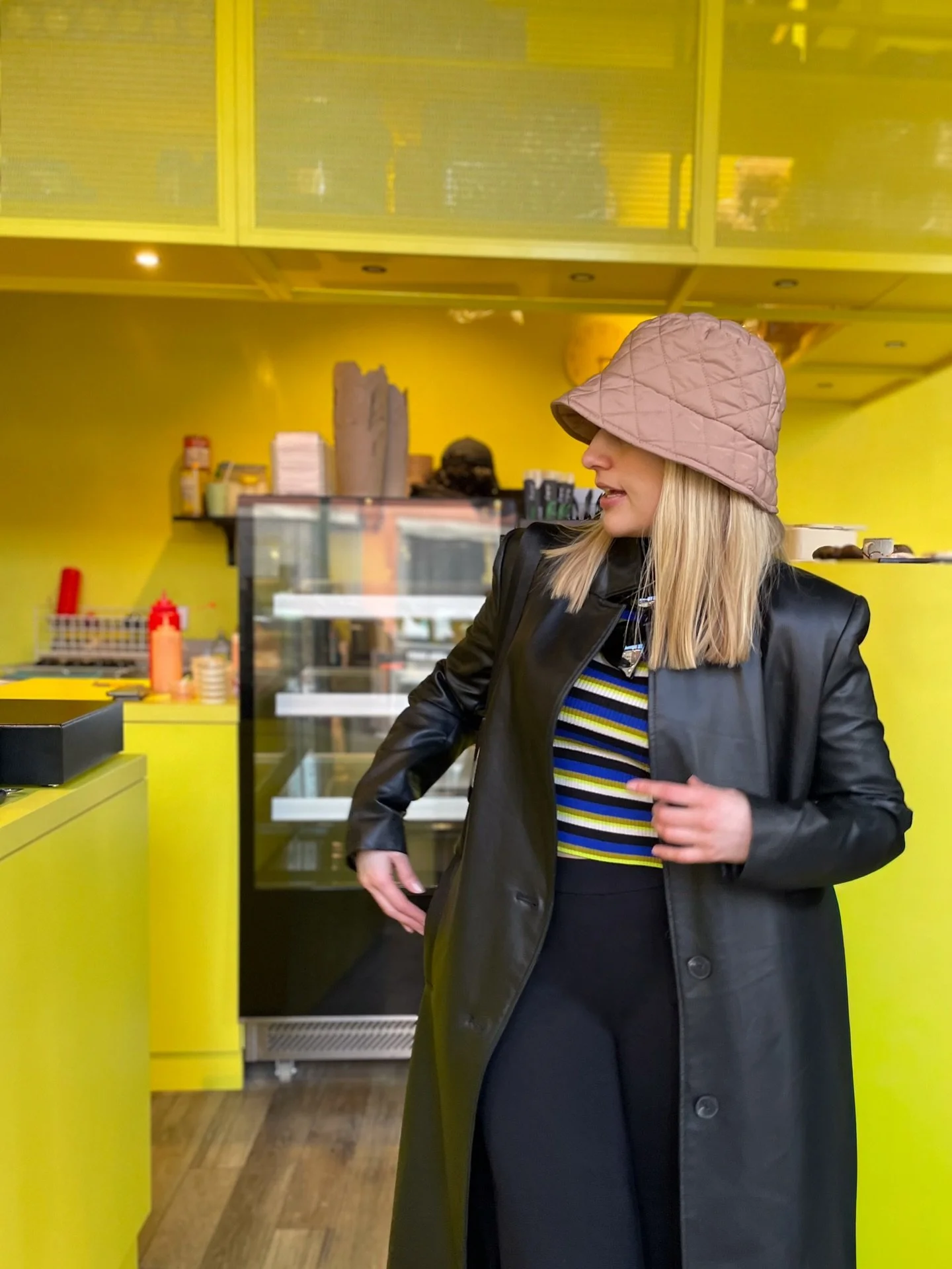 Ich mag ja schon Gelb 😬
.
.
#portrait #frankfurt