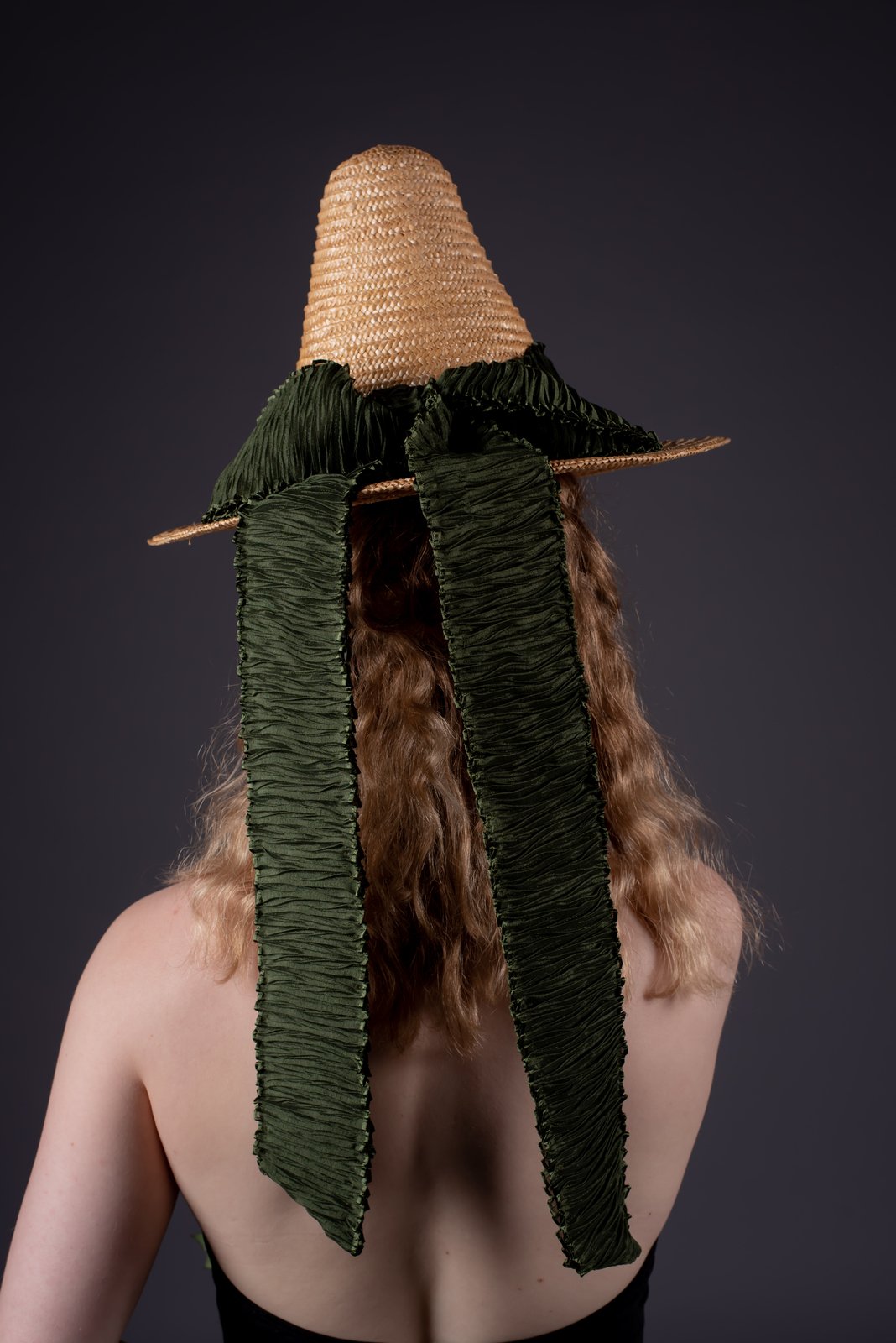 1930's Straw hat, hand sculpted and hand sewn this hat is trimmed with double sided green crinkle pleated ribbon.