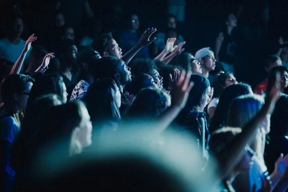 youth-worship-960x640.jpg