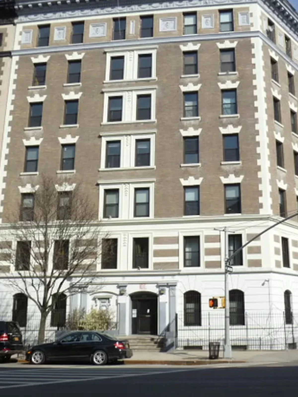 180 St Nicholas Ave