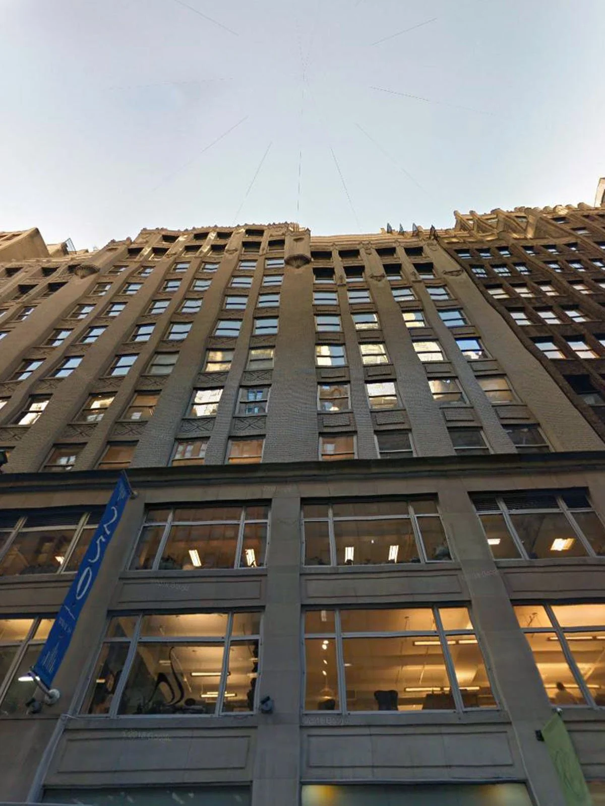 250 W 39th St