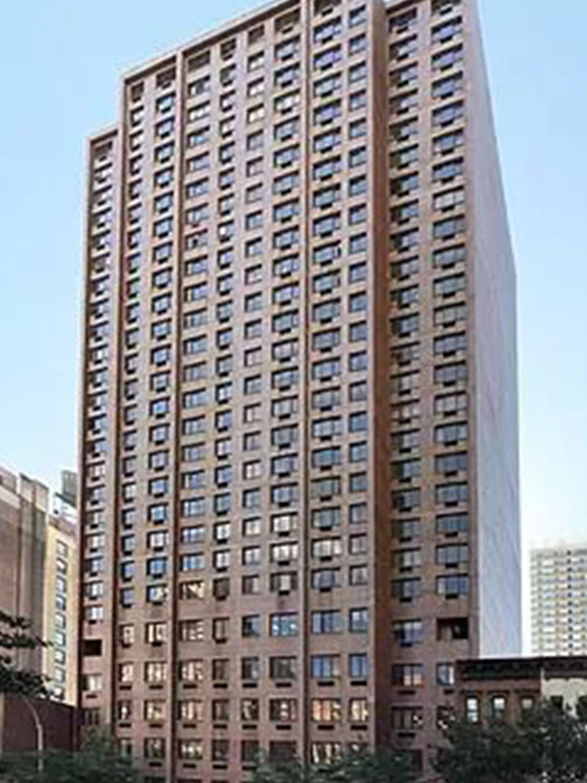 220 E 72nd St